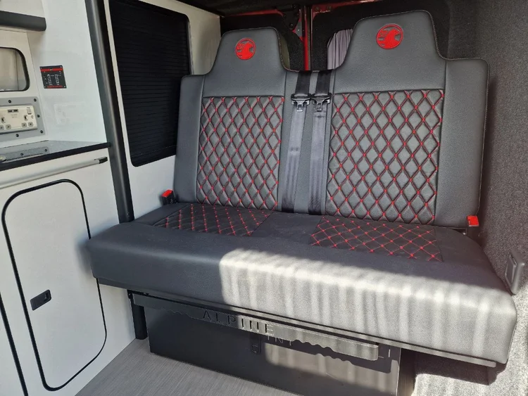 vauxhall-vivaro-rock-and-roll-bed-conversion