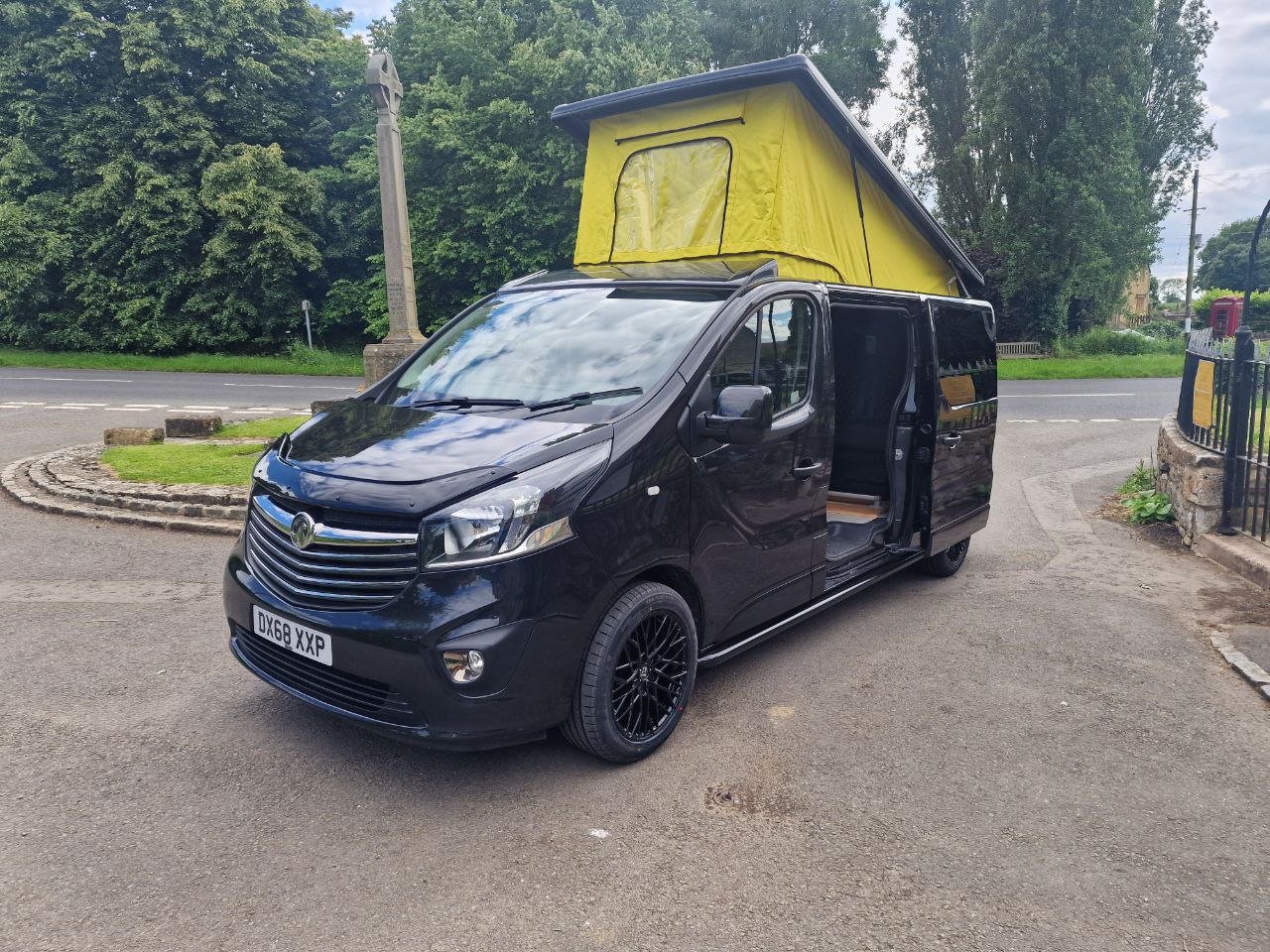 elevating camper roof fitters - Bumble.jpg