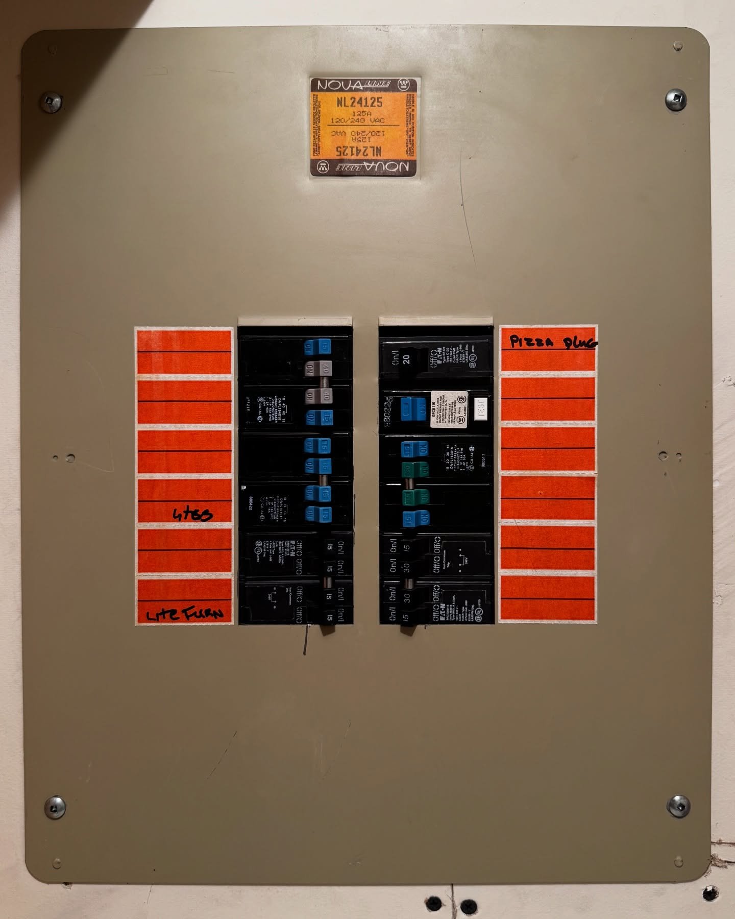 ⚡️Swipe to see the before and after⚡️

The original panel had a broken breaker and a main lug showing severe arcing&mdash;a clear fire hazard!🔥🔥

We upgraded to a new panel, ensuring safe, code-compliant wiring and a professional finish.
Your home&