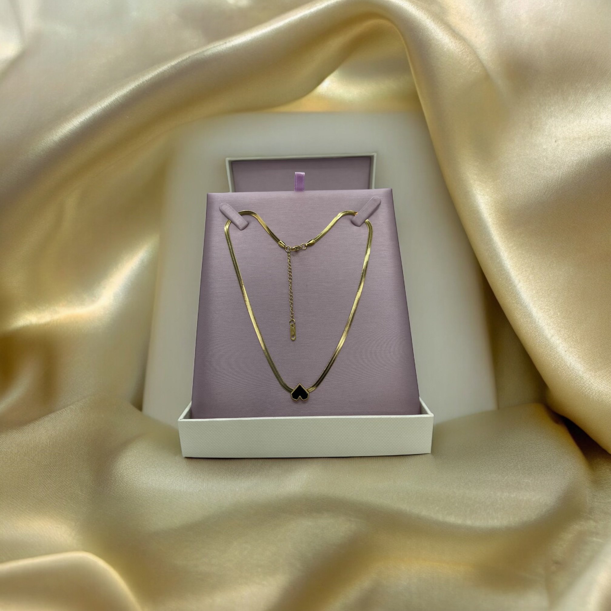 "HEART SHAPE" GOLD FILLED CHOKER NECKLACE