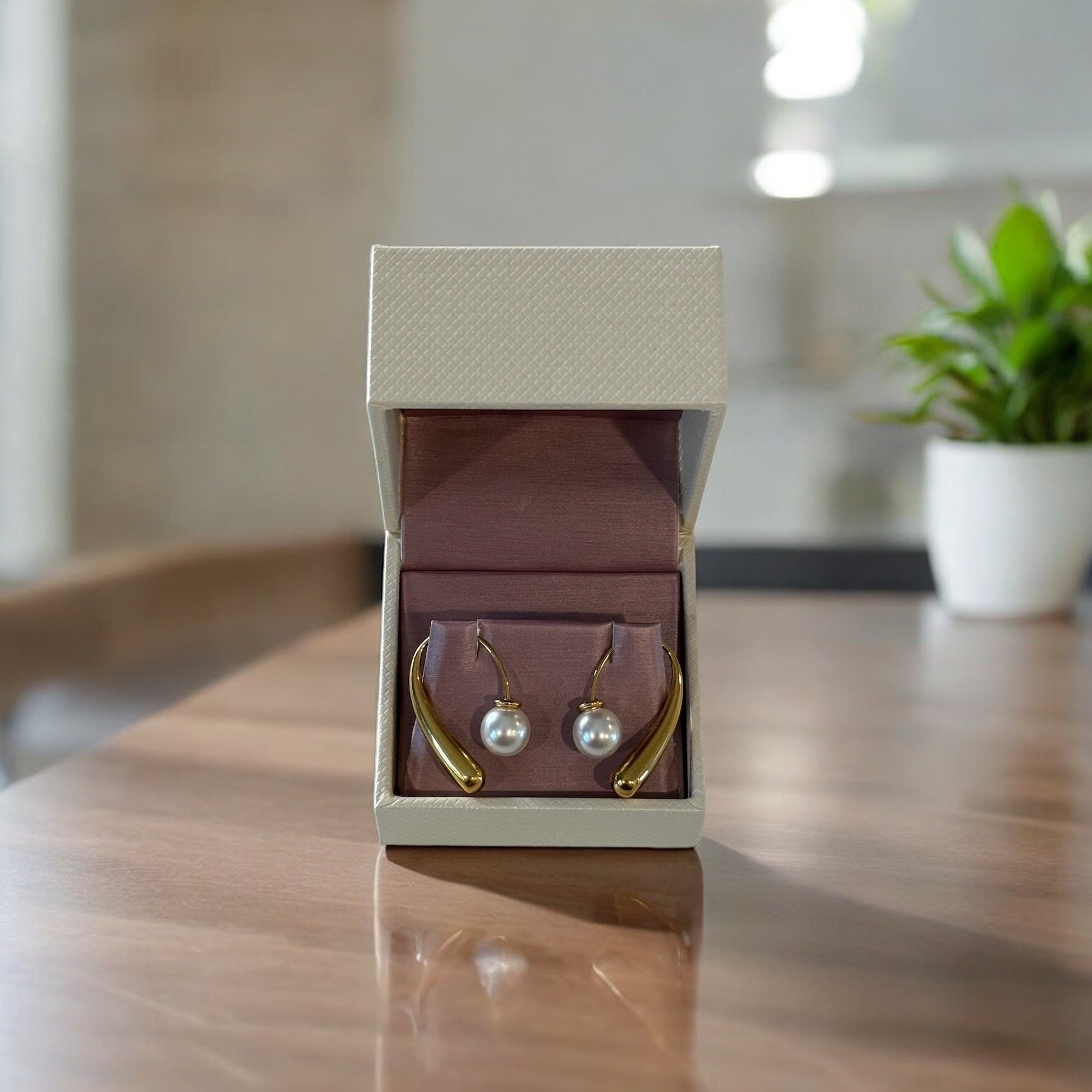“PEARL” 18K GOLD FILLED EARRINGS