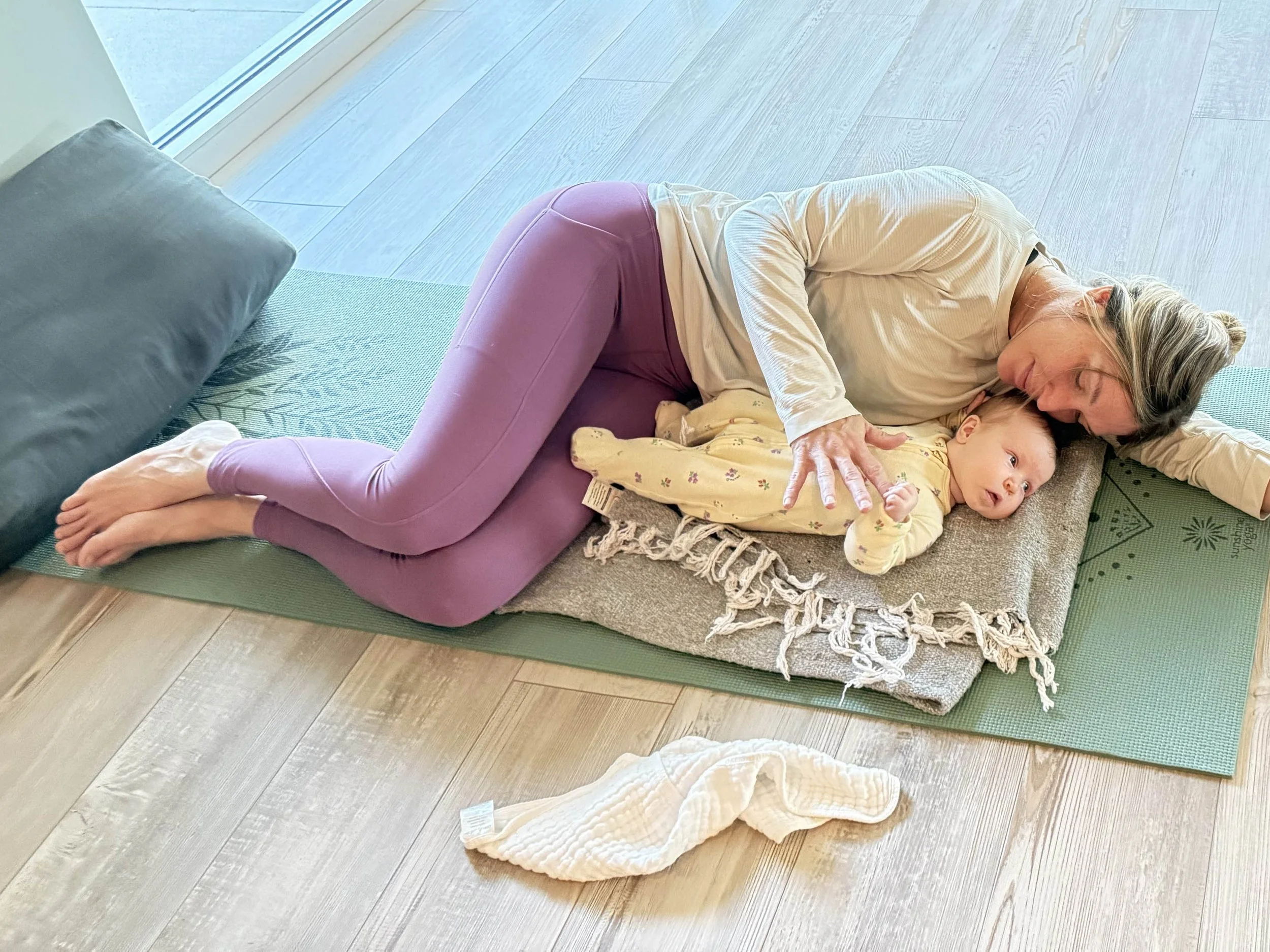 Little One + Me Yoga: Tiny Beginnings NRR