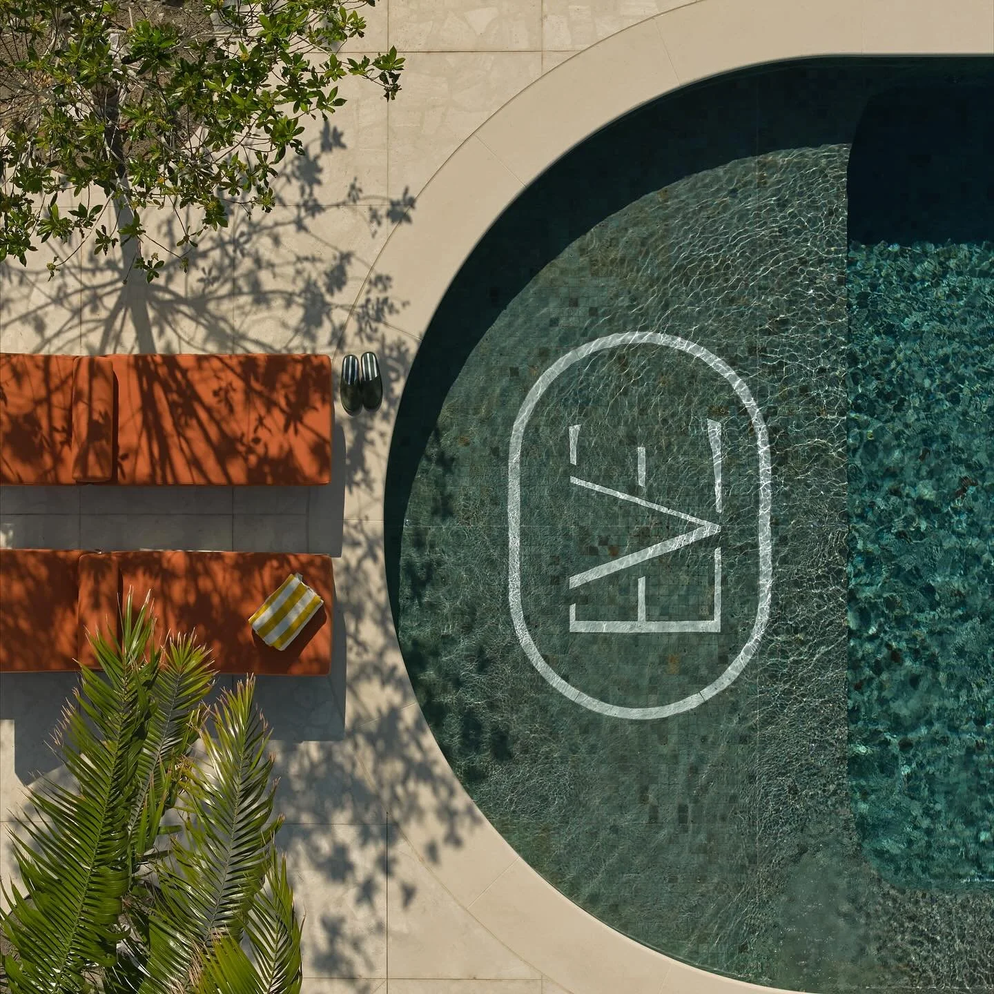 &lsquo;A Stylish Inner-City Escape&rsquo; @theevehotel new to @accom.com_ 
.
.
Images courtesy of @theevehotel 
.
.
.
#australia 
#sydney 
#redfern 
#theevehotelsydney 
#accomstays