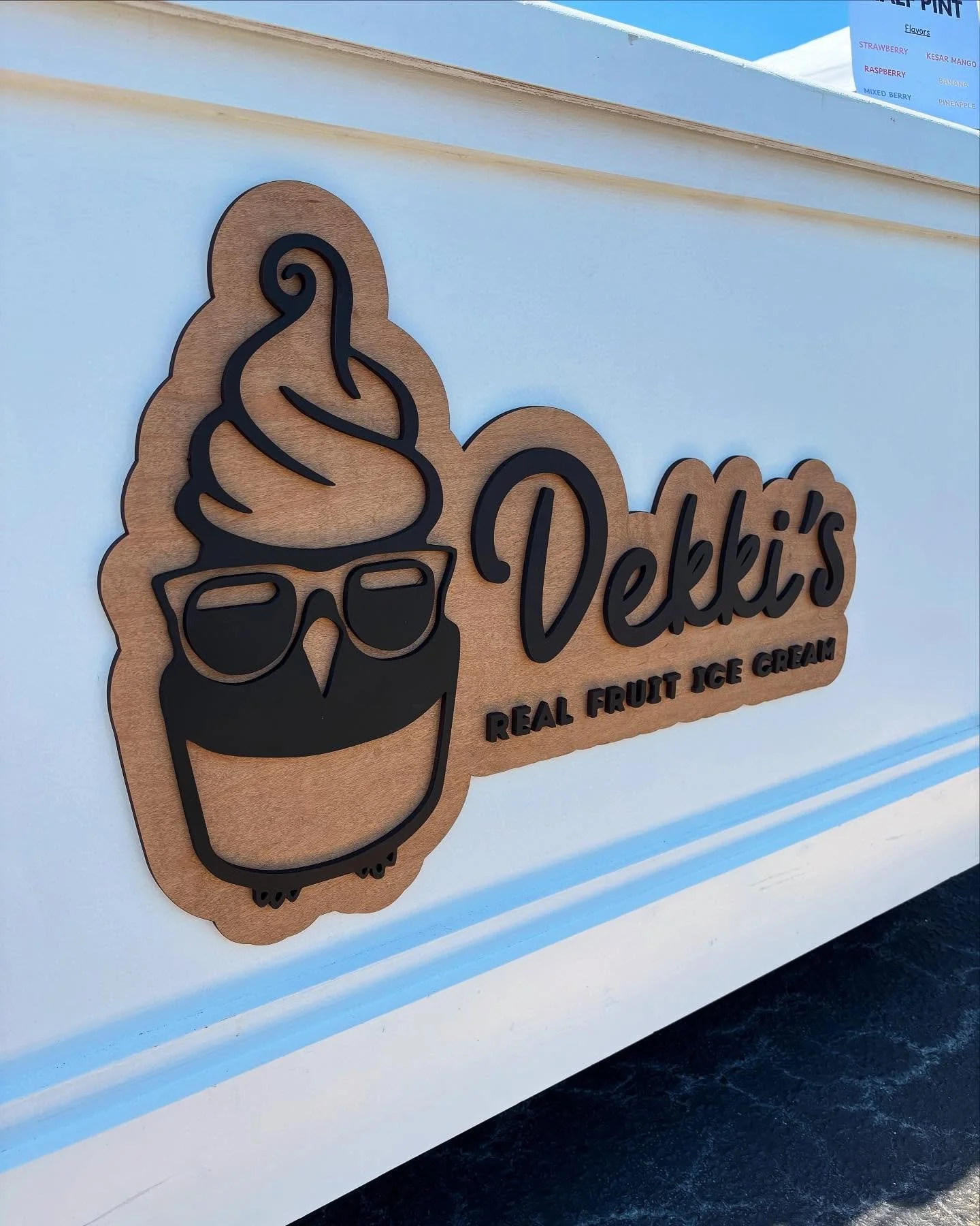 Hi! For anyone new, we&rsquo;re Dekki&rsquo;s ice cream! We serve New Zealand style 🇳🇿 real fruit ice cream 🍓🥭🍦on our mobile cart. 

Our ice cream is made with simple, real ingredients and all the flavor comes from real frozen fruit blended into