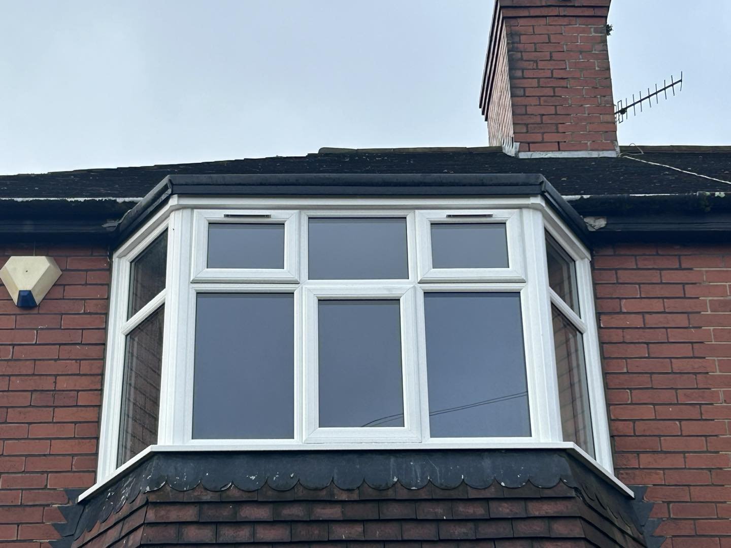 WHITE UPVC BAY WINDOW REPLACEMENT