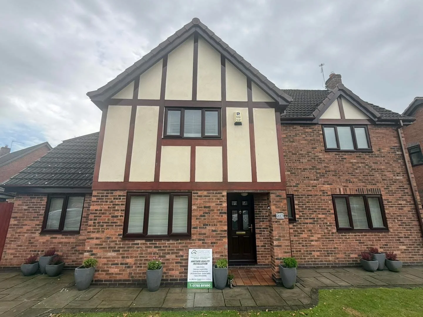 ROSEWOOD UPVC FASCIAS SOFFITS GUTTERING &amp; DRY VERGE CAPS INSTALLATION