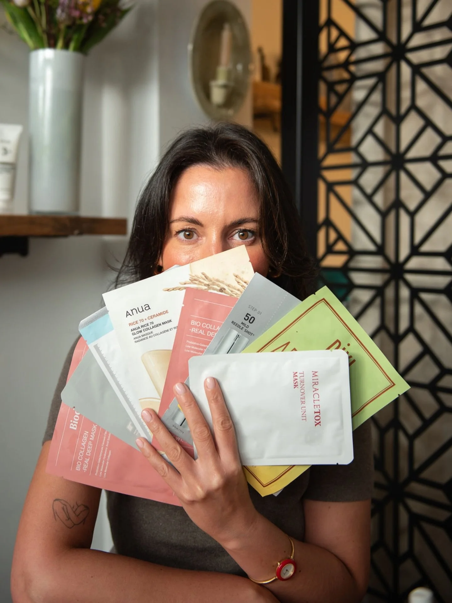 Galentine&rsquo;s, sorted. 🧖&zwj;♀️✨

Treat your bestie to a face mask, the ultimate skin-loving act of self-care. Not only do they nourish and hydrate your skin, they also force you to slow down, switch off, and just be. Here are my top favourites: