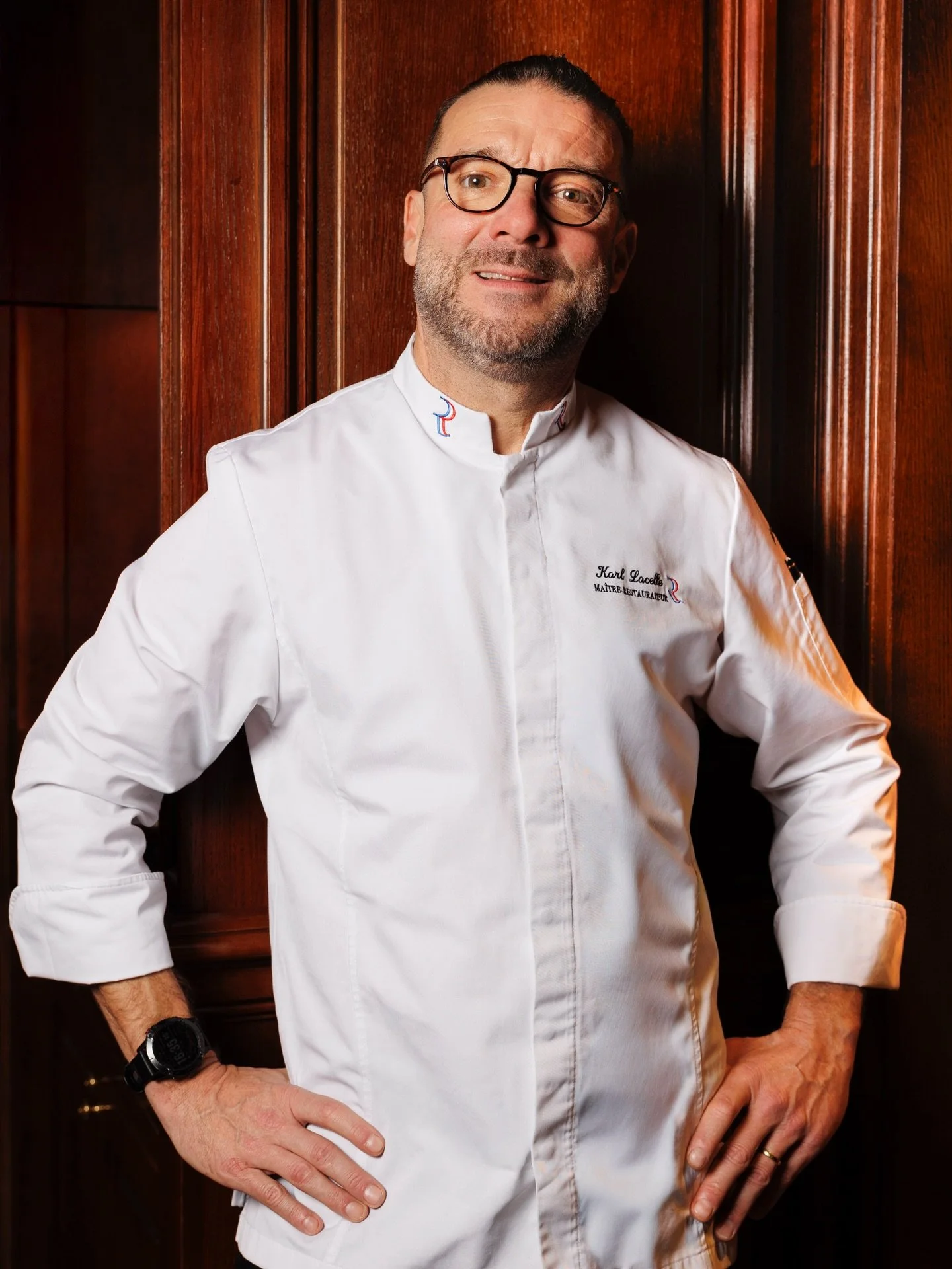 Le chef : Karl Lacelle.
Pour rappel Les Capucines d&eacute;tient le titre de @maitresrestaurateurs depuis quelques mois d&eacute;j&agrave;.

#chef #maitrerestaurateur 

Cr&eacute;dit photo : @alice_casenave
