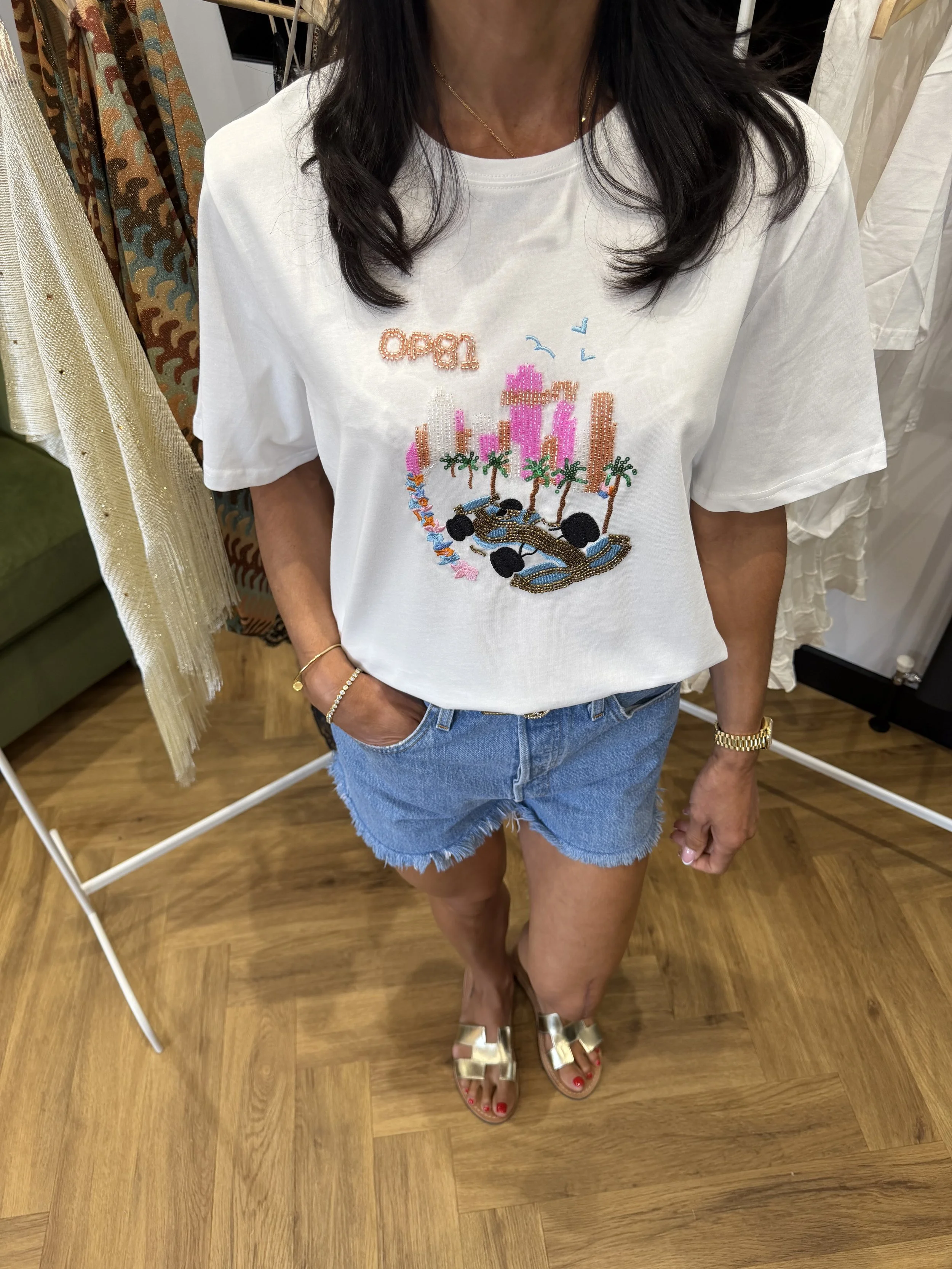 Nina Tee