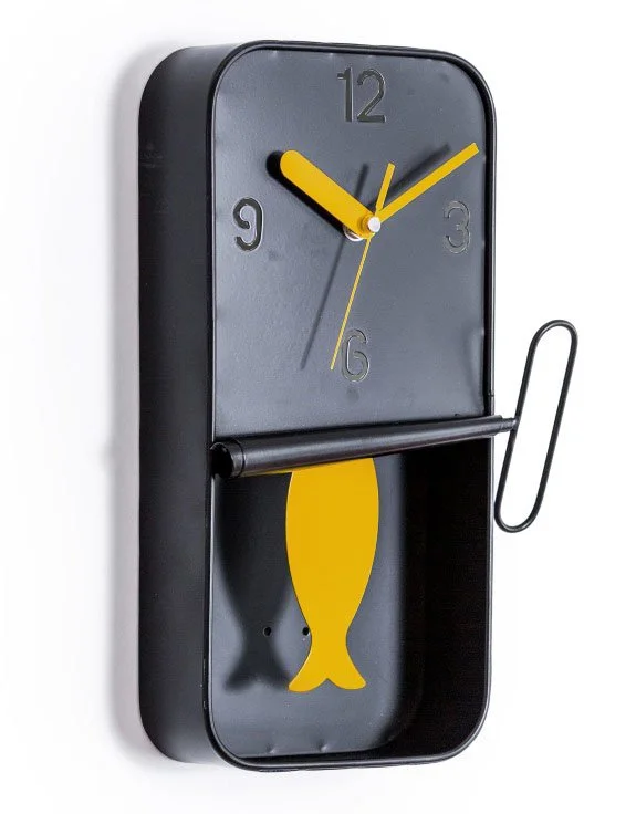 Retro Fish Pendulum Wall Clock