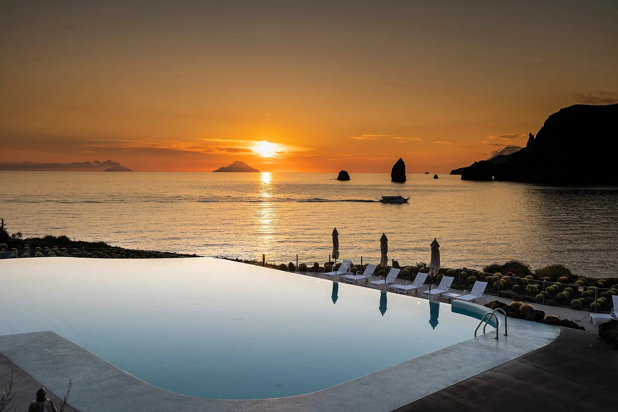 Therasia Resort Sea & Spa.jpeg