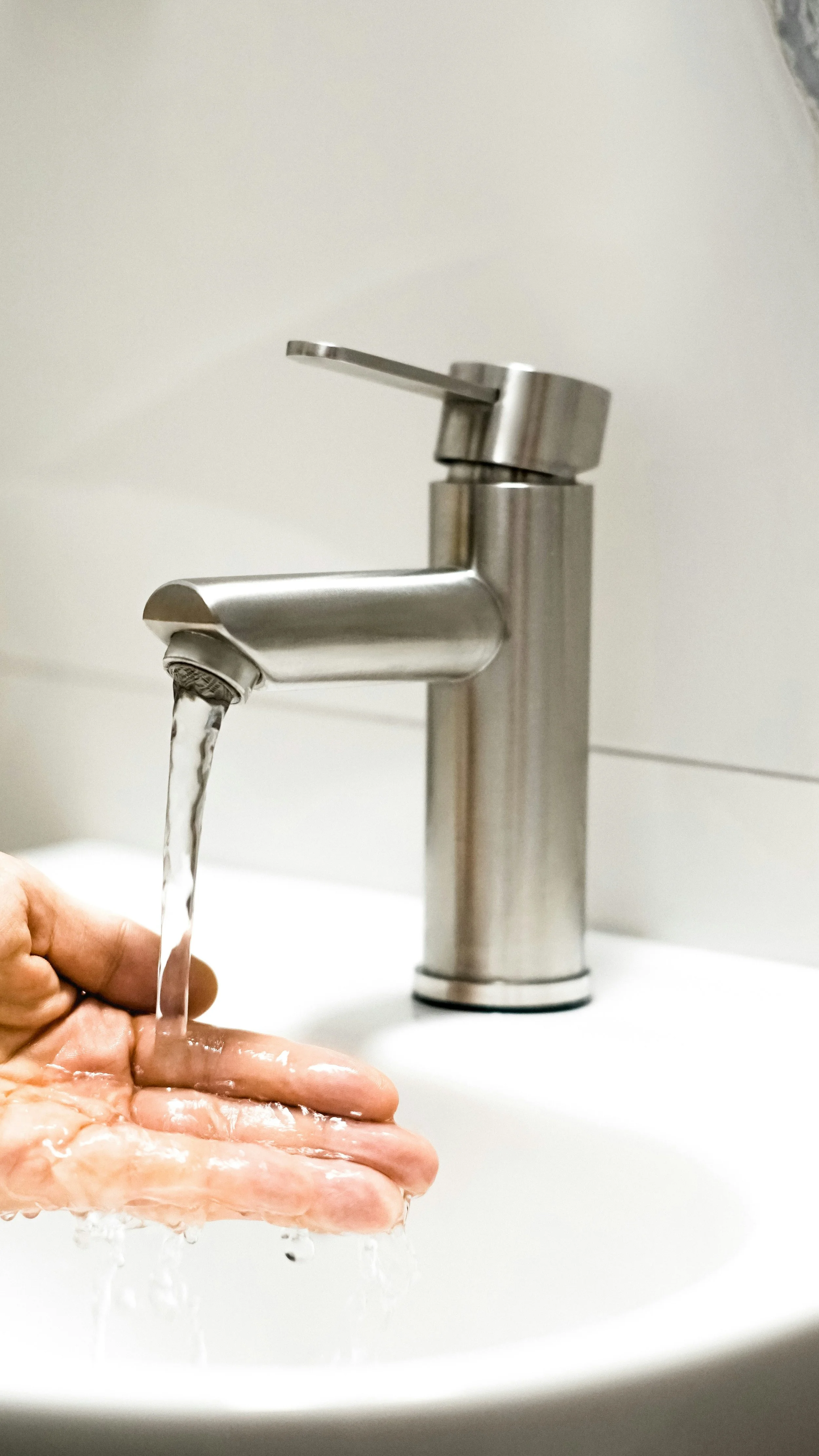 How Cold Water Calms Your Vagus Nerve (and Why It Works)