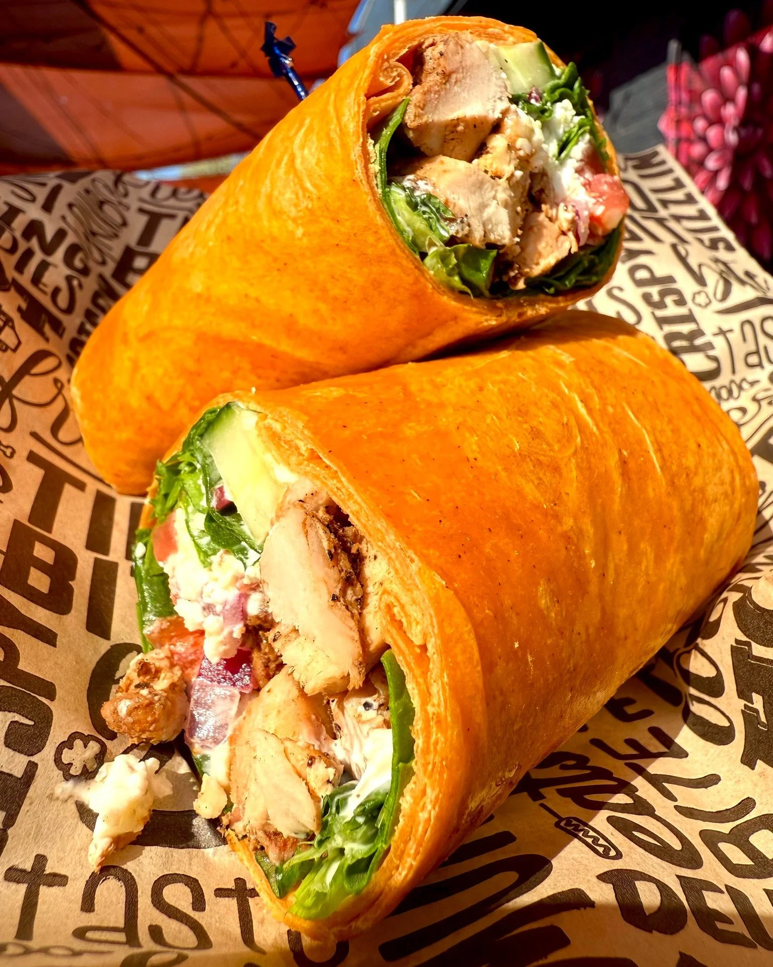 She's back back back again by popular demand, the 𝗚𝗿𝗲𝗲𝗸 𝗖𝗵𝗶𝗰𝗸𝗲𝗻 𝗪𝗿𝗮𝗽 is on the menu once more! Stop in this weekend whether you're in town for Mason's Homecoming parade or Mason's Down Home Days, it won't last long 🤤

Make sure to pe