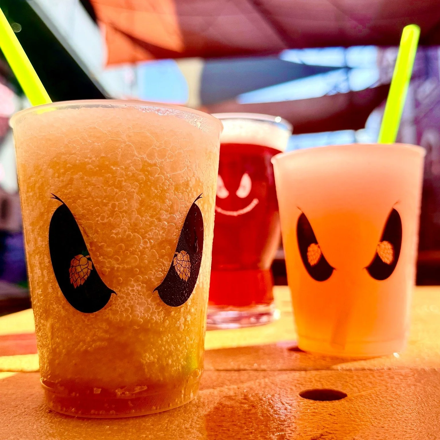 Just another beautiful 80&deg; October day here at BAD Brewing 😎🌞 This may be our last warm patio day, come make the most of it and sip on one of our delicious 𝗔𝗱𝘂𝗹𝘁 𝗦𝗹𝘂𝘀𝗵𝗶𝗲𝘀 or the always refreshing 𝗕𝗲𝘀𝘁 𝗕𝘂𝗱𝘀 𝗚𝗼𝘀𝗲. 

Don't
