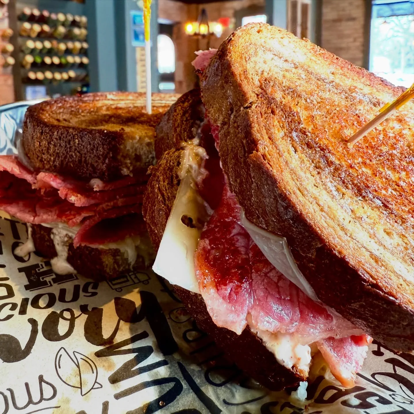 Ohhh baby our new Rueben Sandwich is killer! Stuffed with corned beef, sauerkraut, Swiss cheese, and a healthy dose of our house-made Thousand Island dressing, this guy here is flavor overload 🤤

Check out our entire beautiful menu and upcoming even