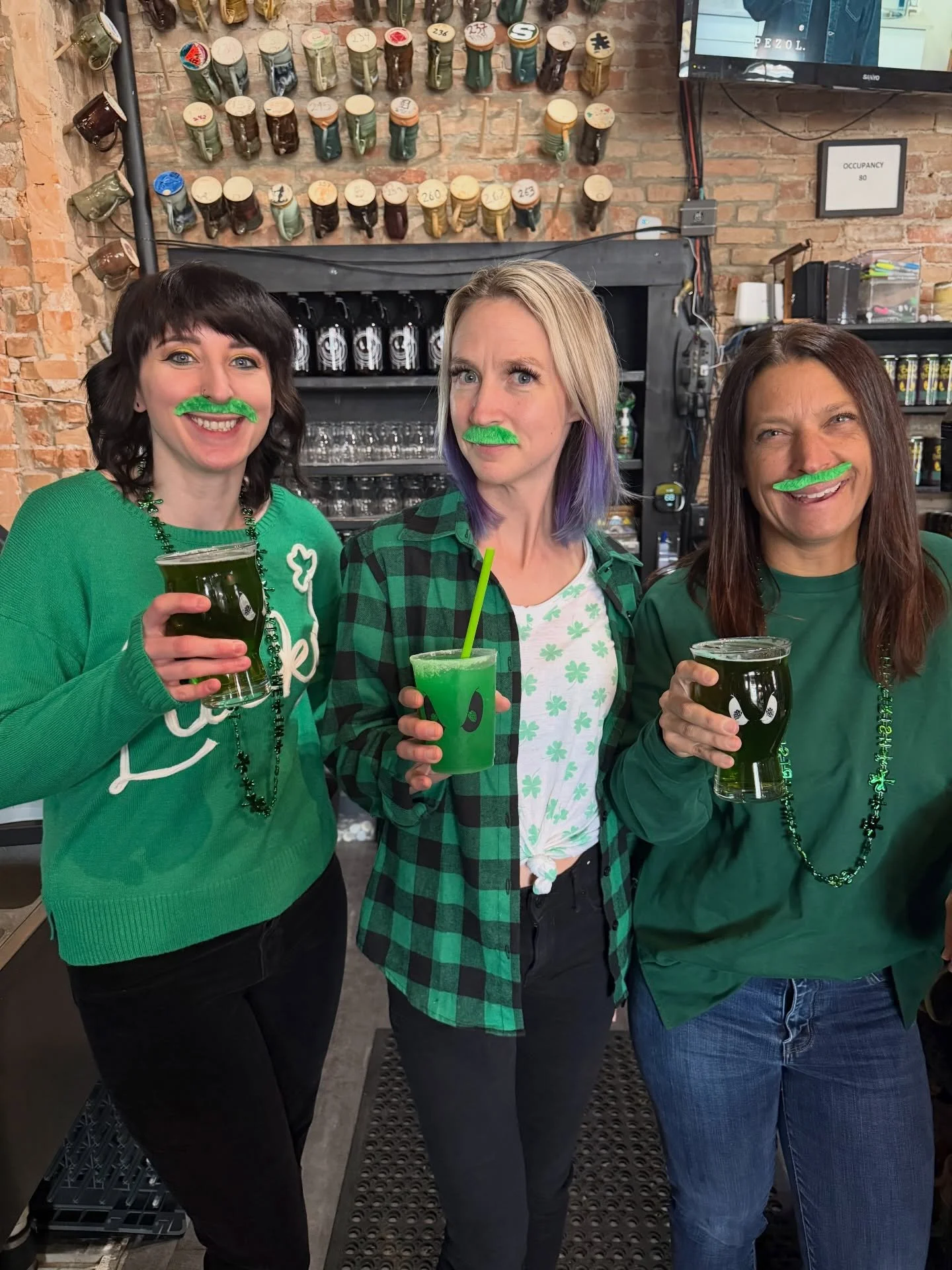 Another successful St. BADdy&rsquo;s Day in the books! Thank you to everyone who came to celebrate with us on Saturday, and a very special shoutout to @wesmaharas for bringing the vibes. 🍀 

If you missed out on our incredible food specials, we&rsqu