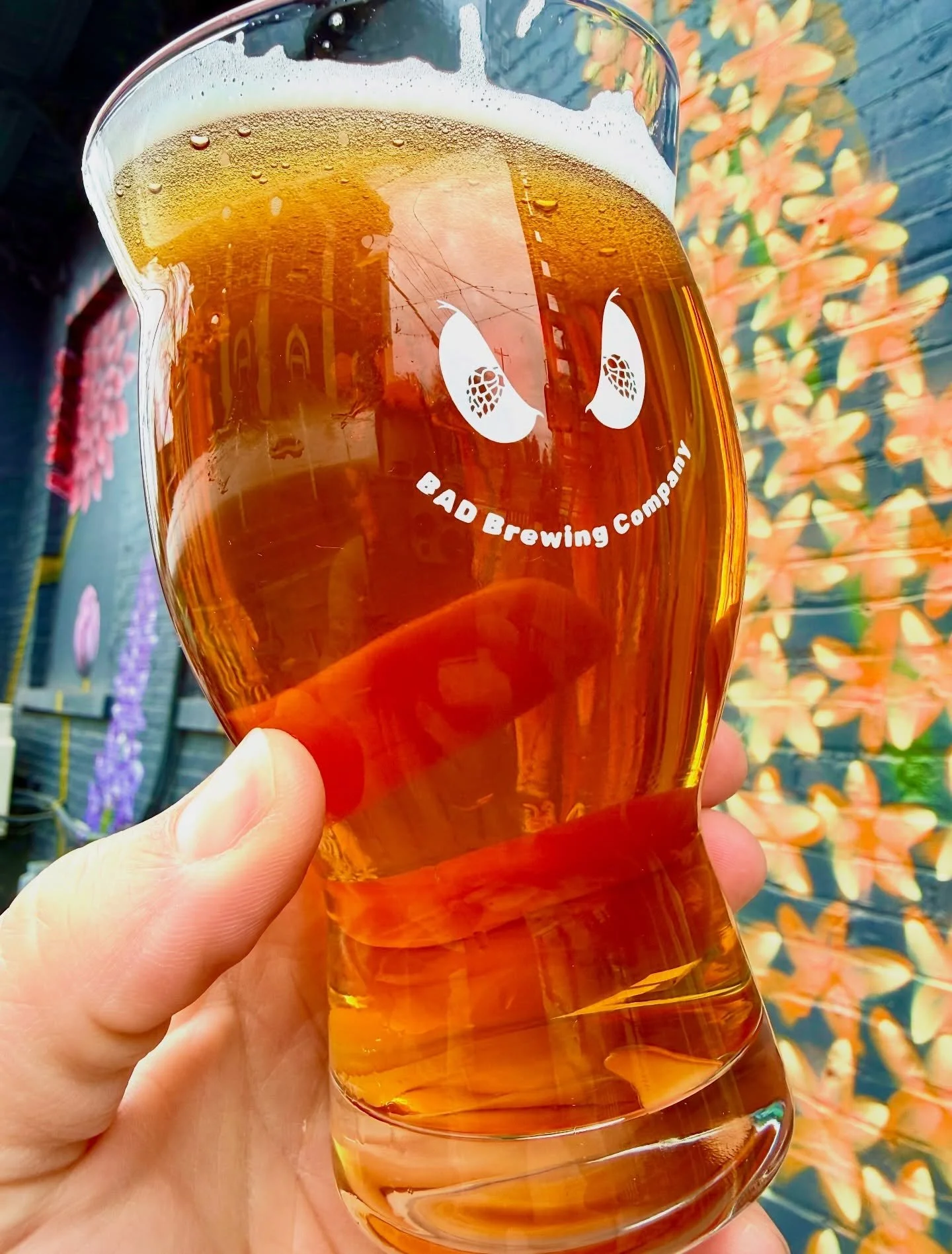 Yayy our favorite season is here, not winter! We always have your daily dose of sunshine in a glass, no forecast needed here.

Cheers to springtime in Michigan!

#firstdayofspring #mibeer #puremichigan #beeroclock🍻