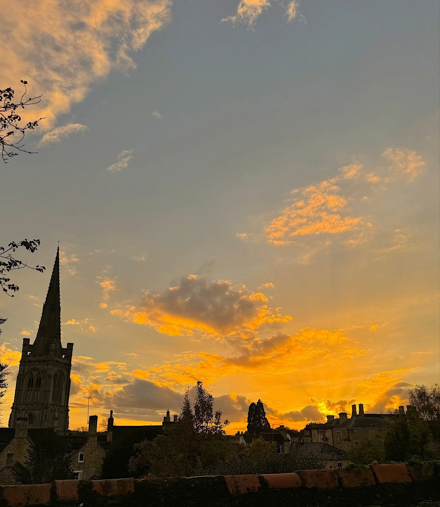 The sunsets at this time of year are just something else 🌅🥹