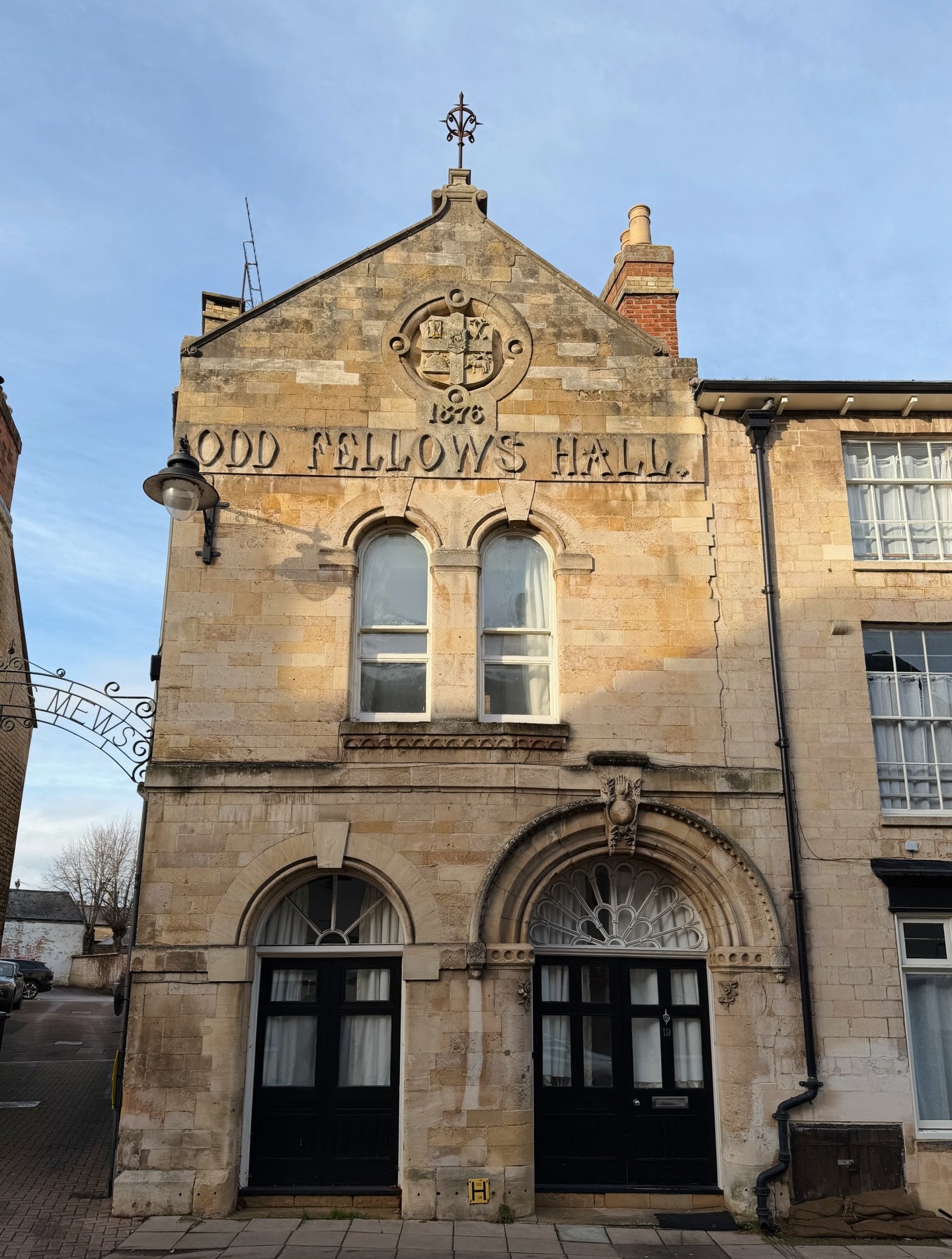 Pretty scenes on All Saints&rsquo; Street ✨💫