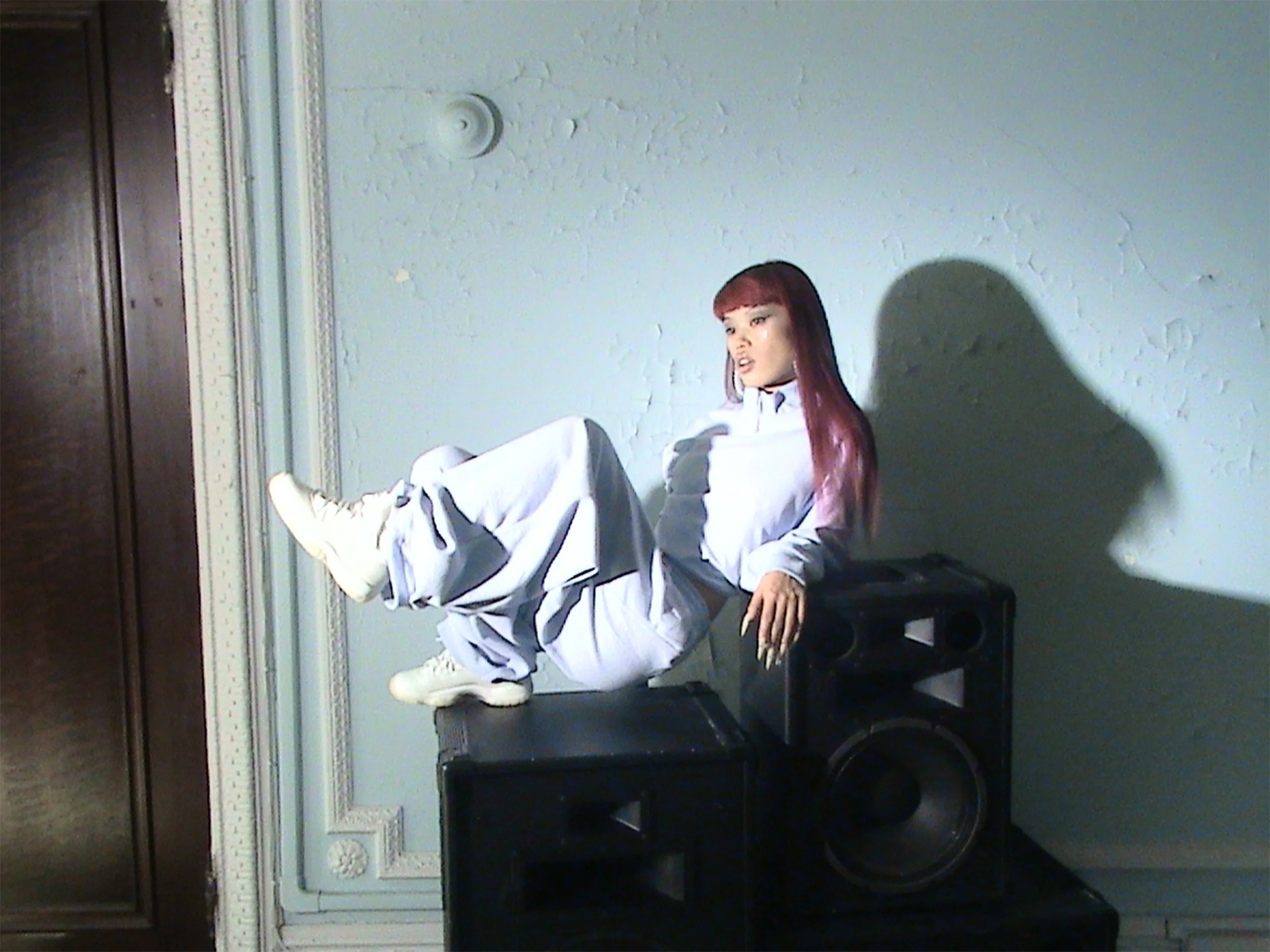 HO25 AJXI_Pearl_W_Essence_Stills_62.JPEG