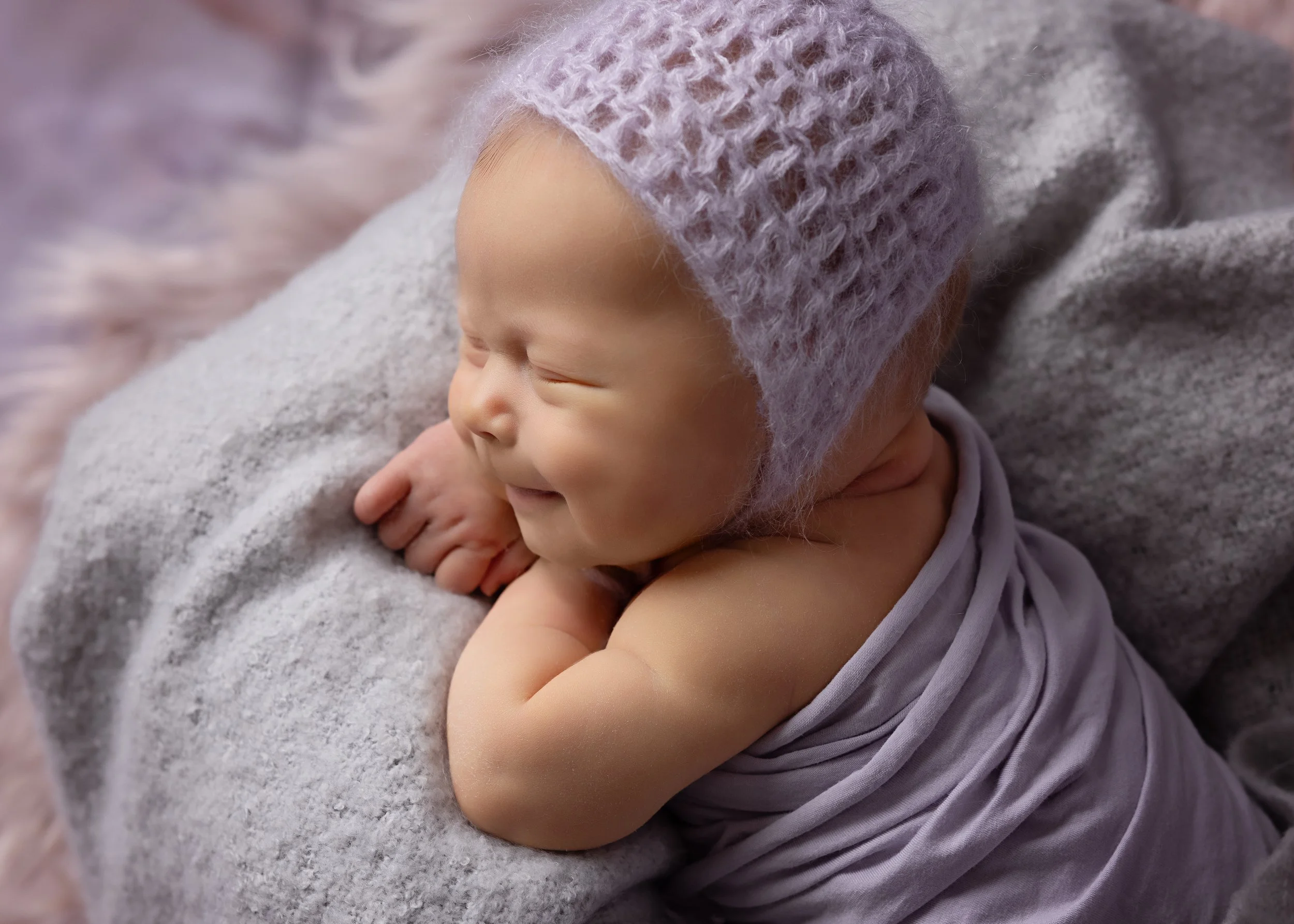 Newborn Photographer Tiffany Davis, Wainwright, Alberta, Portraits with Presence Photography