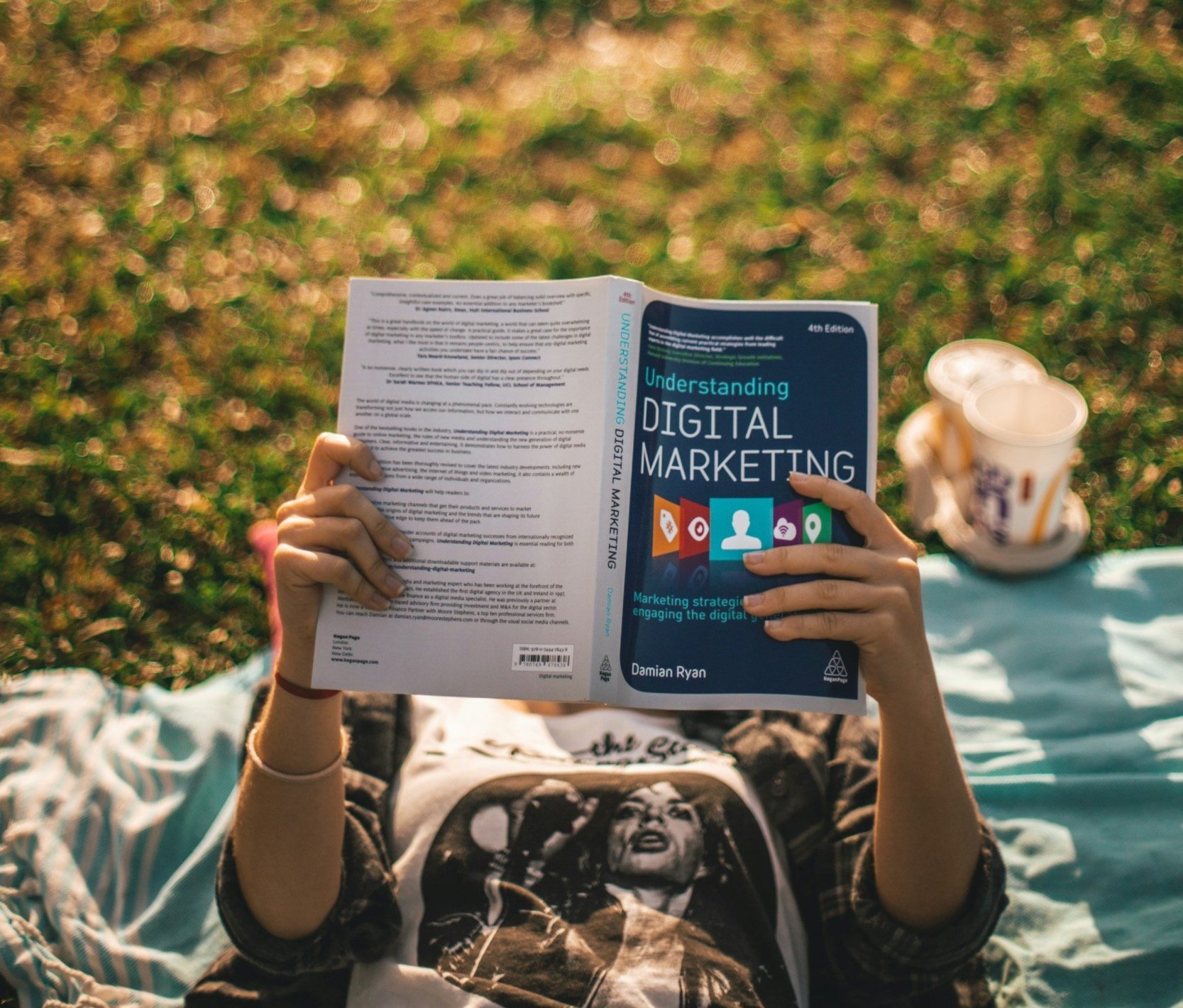 5 Effective Ways to Use Social Media to Boost E-commerce Sales