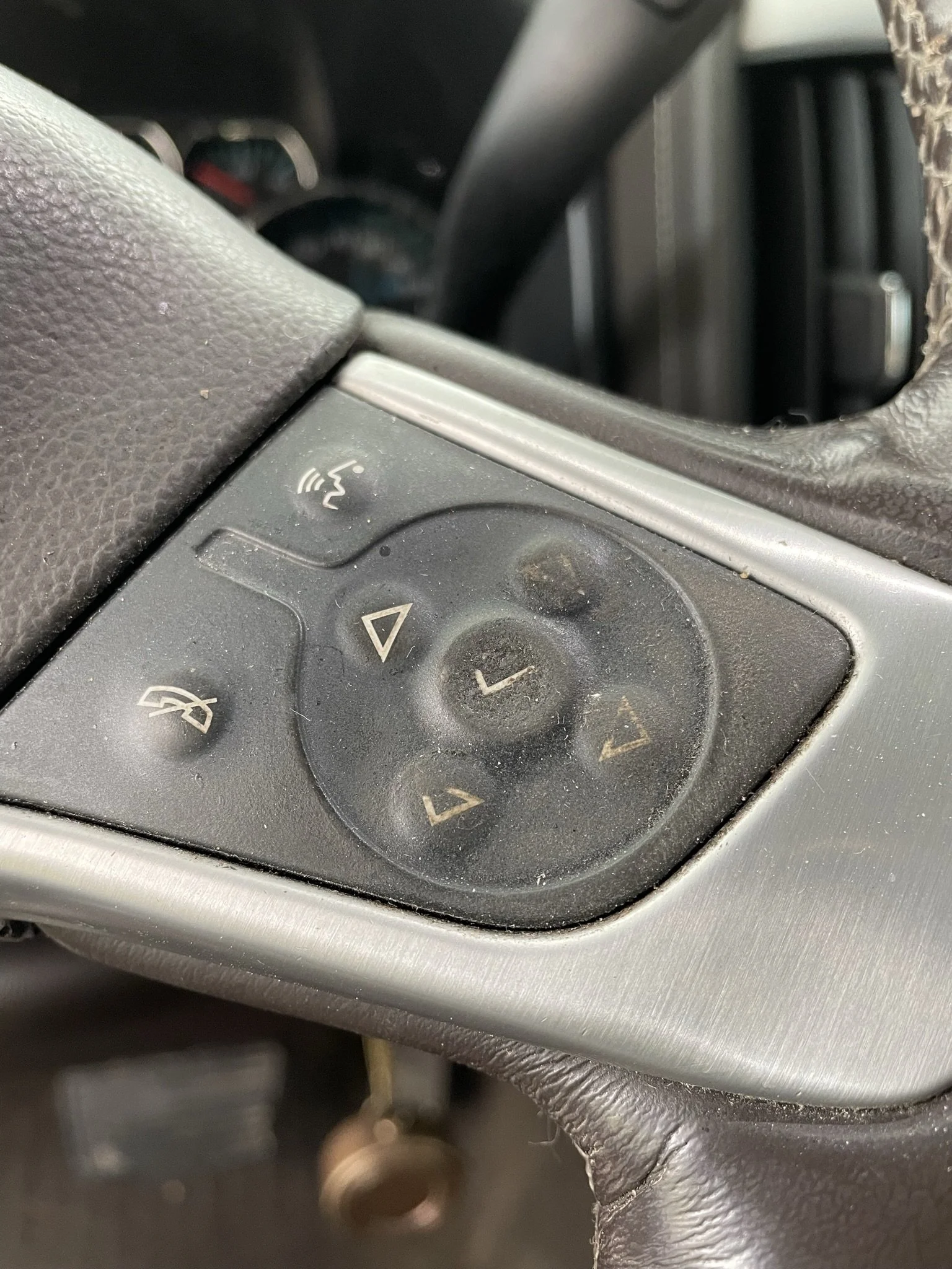 dirty steering wheel buttons