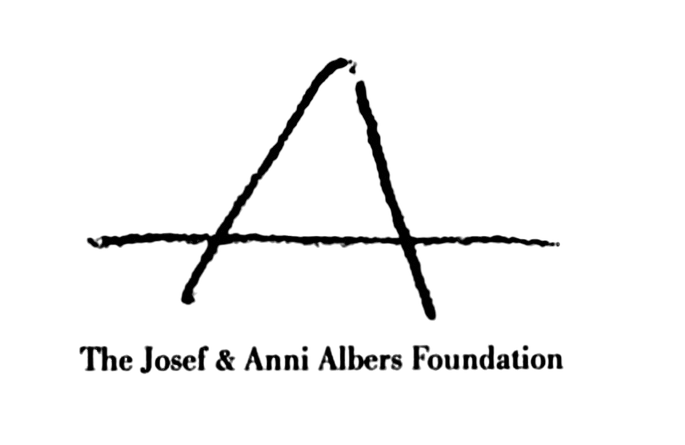 Marts 2019 - Tanja Kirst has been invited to a residency at The Albers Foundation's Thread in Senegal, Africa.