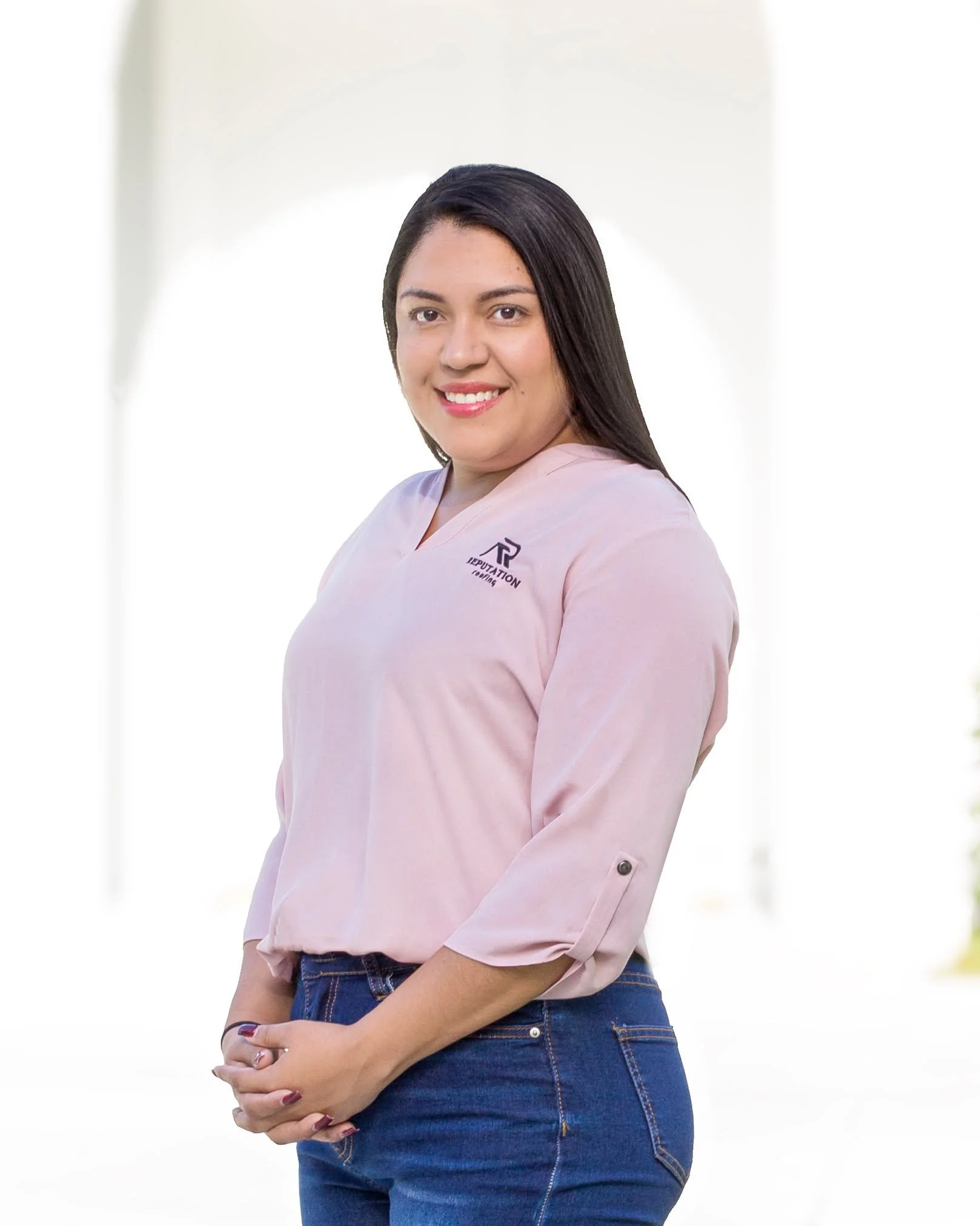 Meet Estefani &mdash; our amazing Office Manager who keeps Reputation Roofing running like clockwork. 🏠✨ She&rsquo;s the friendly voice behind every call and the calm in every storm, making sure our clients are cared for from start to finish.

@este