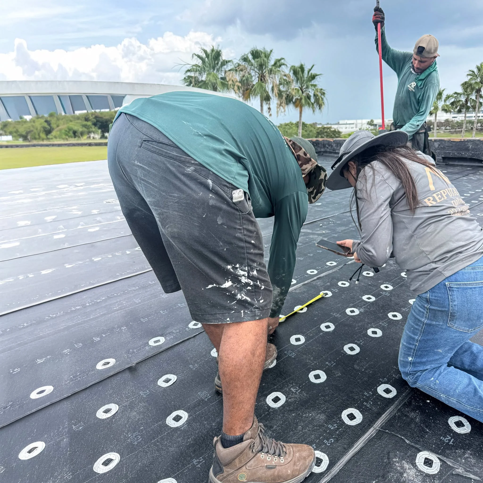 May 31st forecast: 100% chance of moon exposure. 🌝🤣🤣

#Fullmoonmagic #ReputationRoofing #verobeachneighborhoodendorsed #verobeachneighborhood #verobeach32963 #SebastianFL #treasurecoastfl #FloridaRoofLife #ResidentialRoofing #VeroBeachFL #VeroBeac