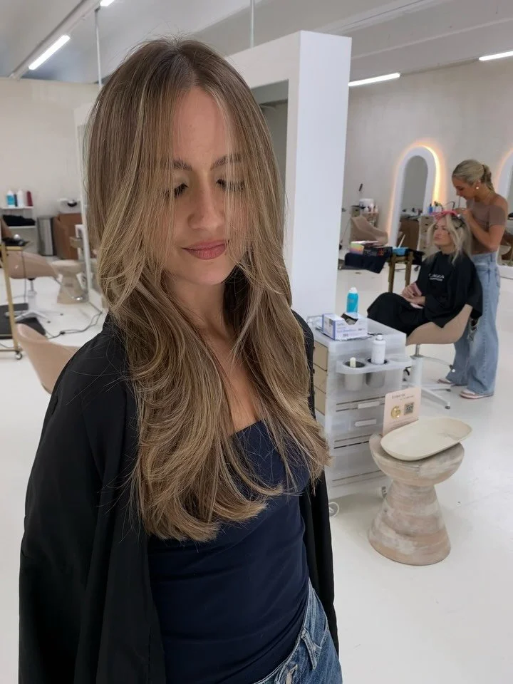 Looking for that sun-kissed look! She&rsquo;s Ready for Greenville Fashion Week! Book a Full Highlight with a root smudge! 

Accepting New Clients

JCBstylez.com

#everyone #greenvillesc #mauldinsc #jcbstylez #vanityfair #blonde #simpsonvillesc #atla