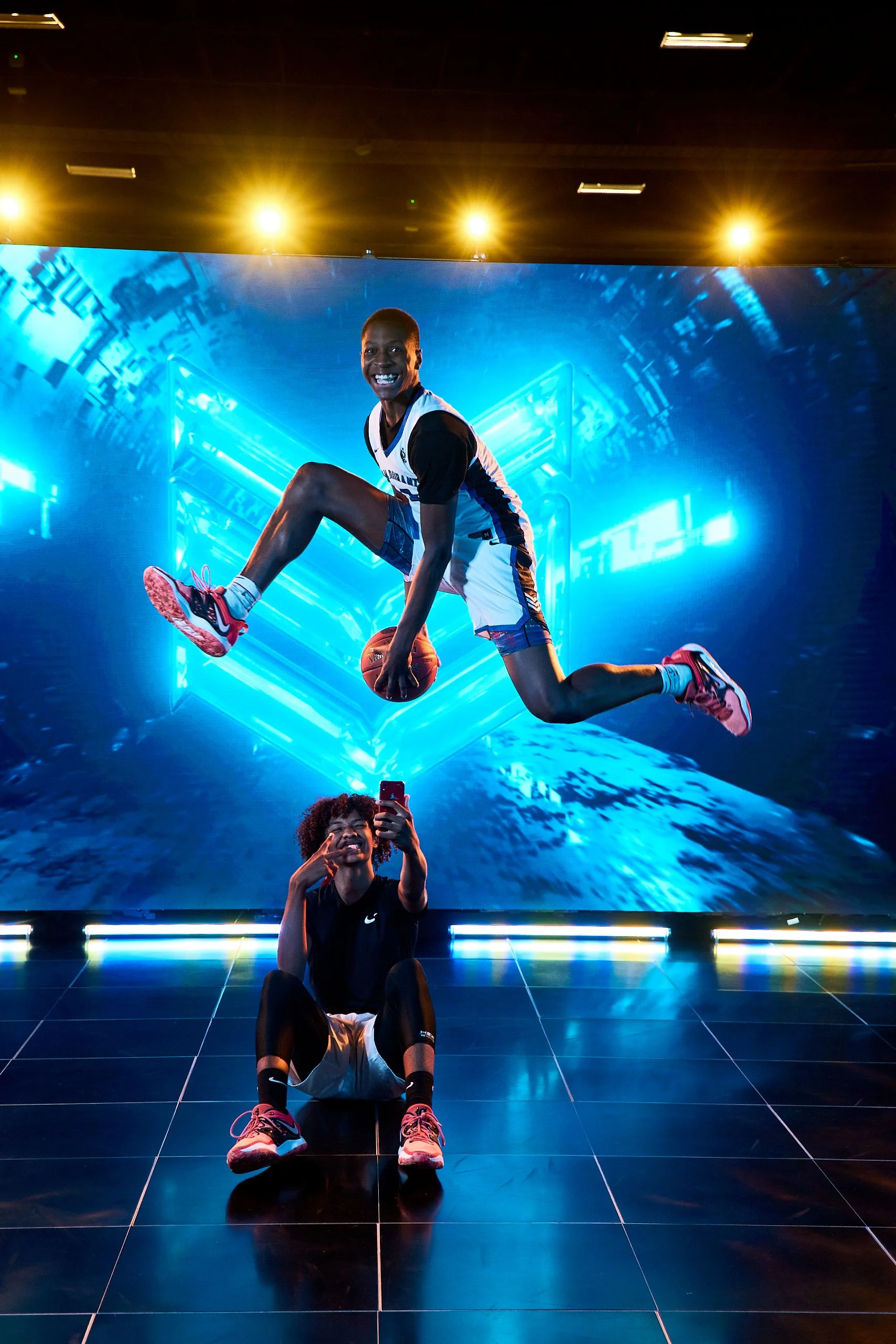 ELITE YOUTH BASKETBALL EXPERIENCES