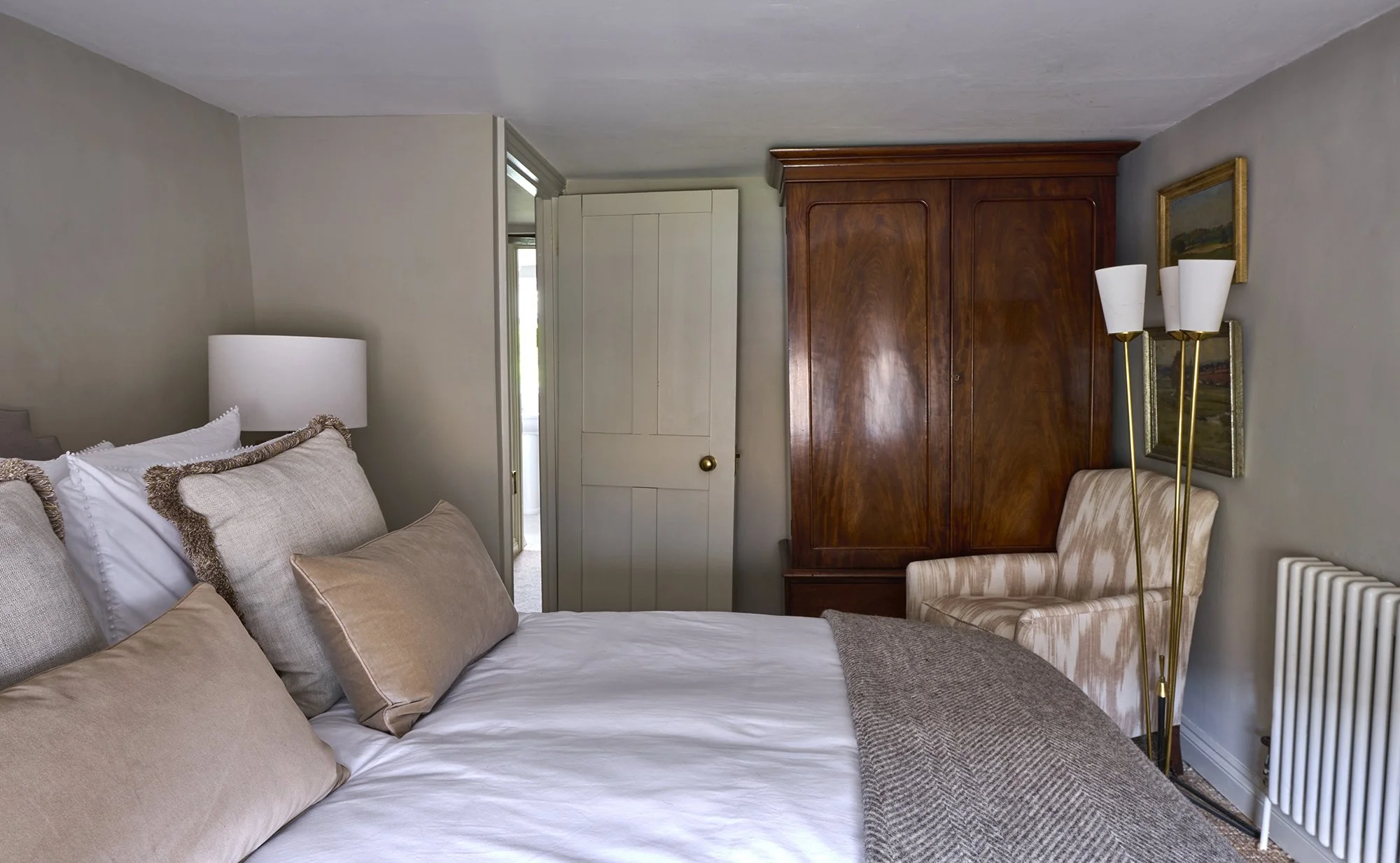 ©JohnEnglefieldLittleHouseBed1a.jpg