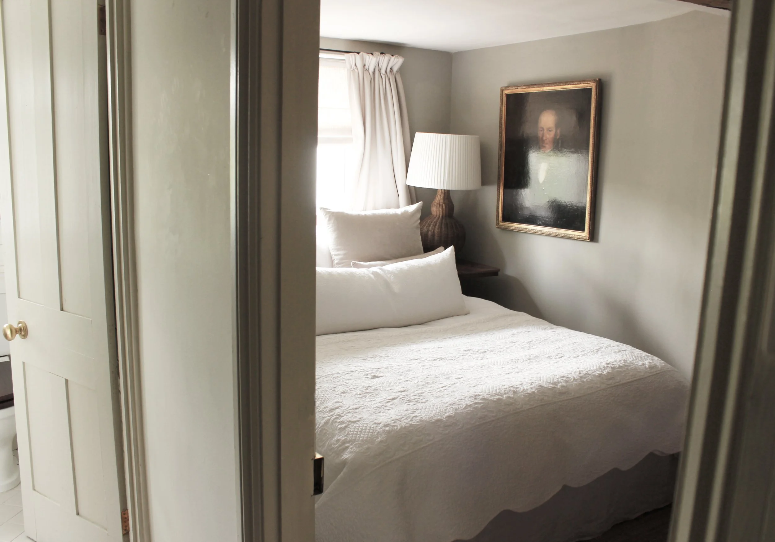 ©JohnEnglefieldLittleHouseBed2a.jpg