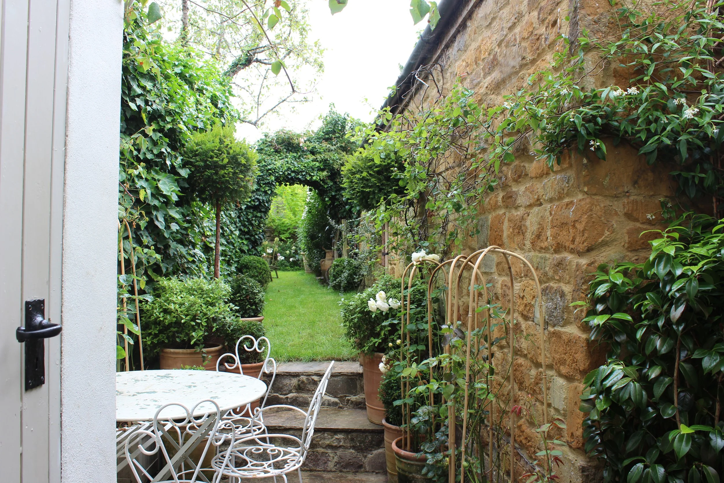 ©JohnEnglefieldLittleHouseGardenView.jpg