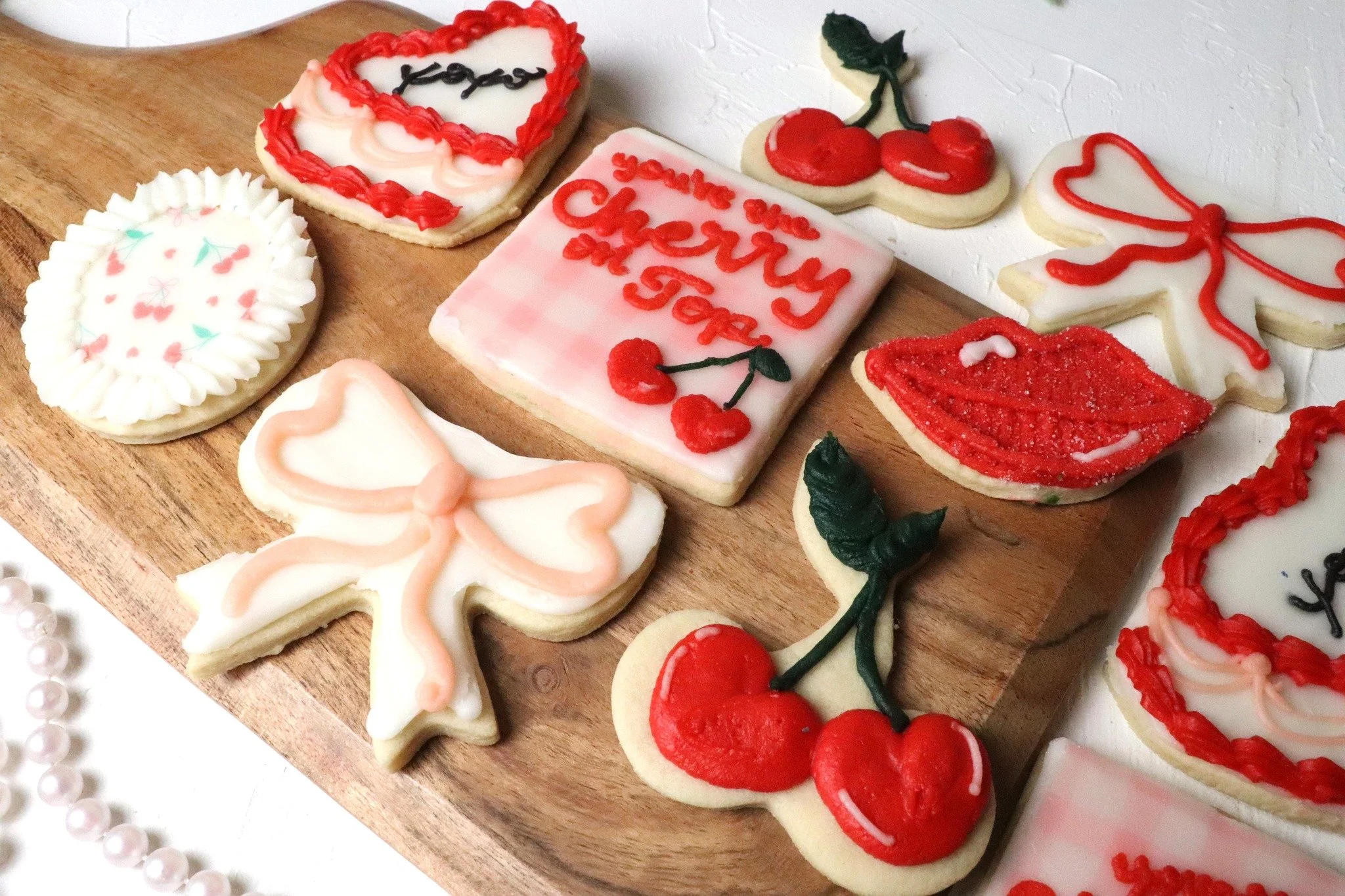 I am just so in LOVE with these "Cherry on Top" Valentine's Day cookies😍

 #shoplocalmhk #cherryontop #cherryontopcookies #cherryontoptheme #cherryontopbabyshower