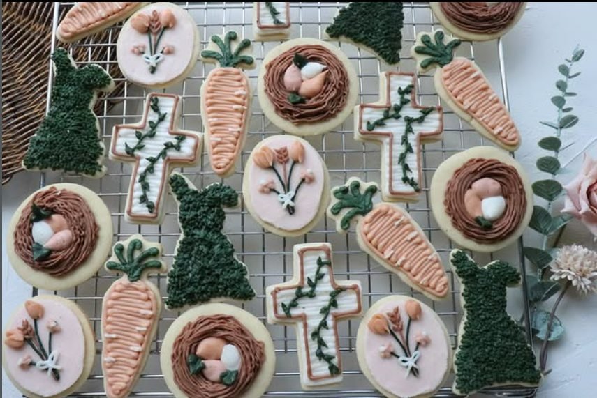 Easter cookies are live 🌷🐣

Soft spring colors, hand-piped details, and made right here in Manhattan.

Preorders are officially open!
Pickup will be the week of Easter

Message me to order 🤍🍪

 #shoplocalmhk