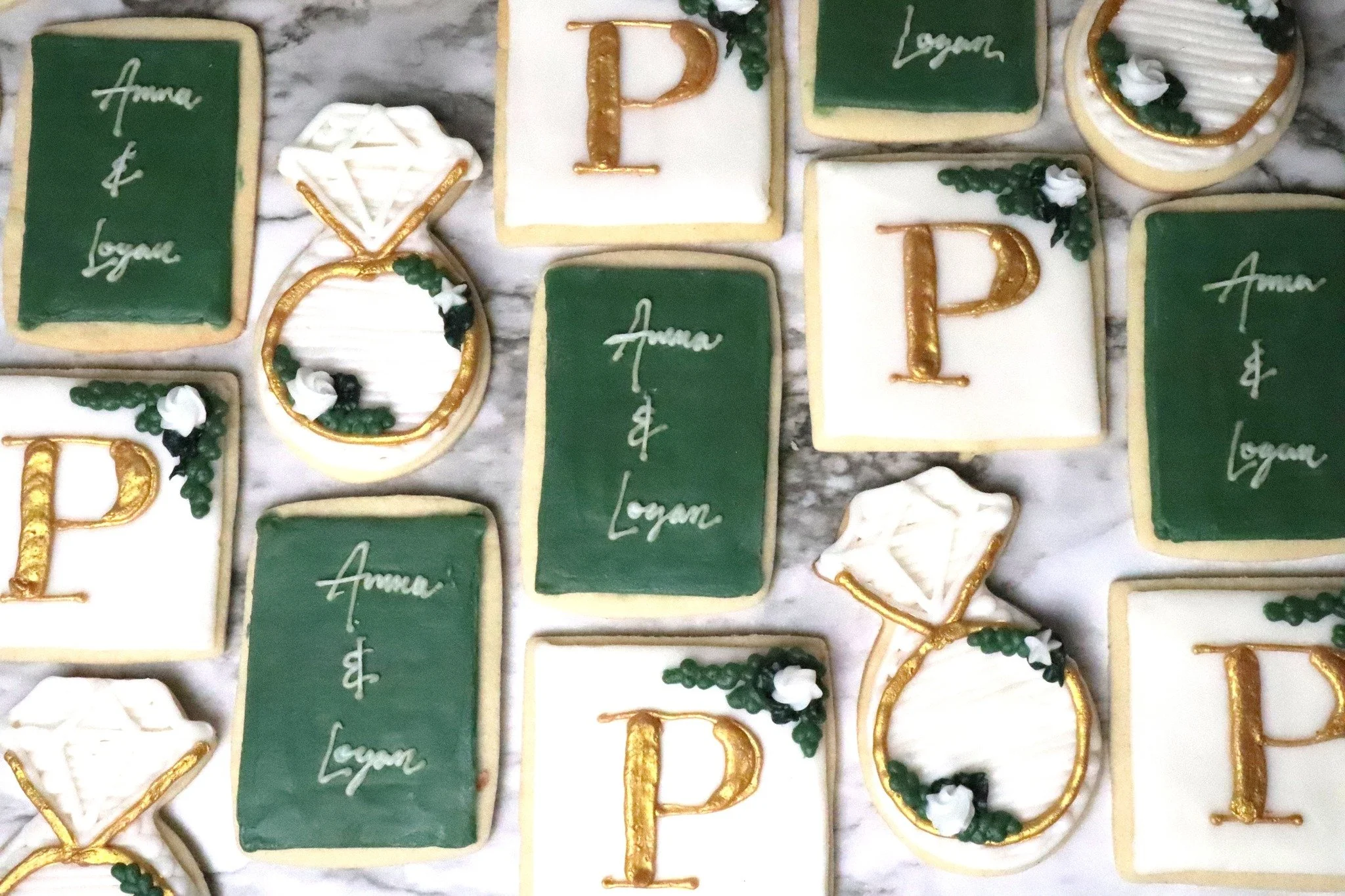 Spring just feels different 🌷🤍

Lighter colors, fresh designs, and lots of fun things coming soon 🍪👀

 #springcookies #shoplocalmhk #springwedding