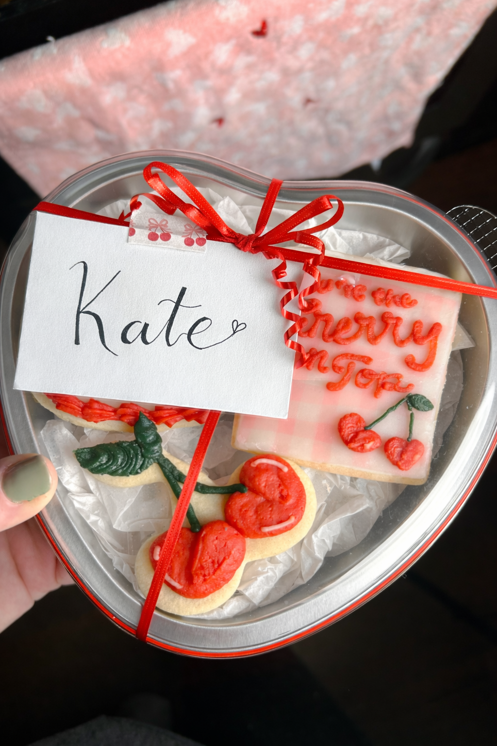V-Day Heart Tray with Note.png