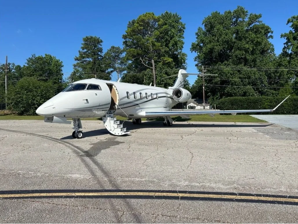 Airplane+Brochure+%2816%29.jpg
