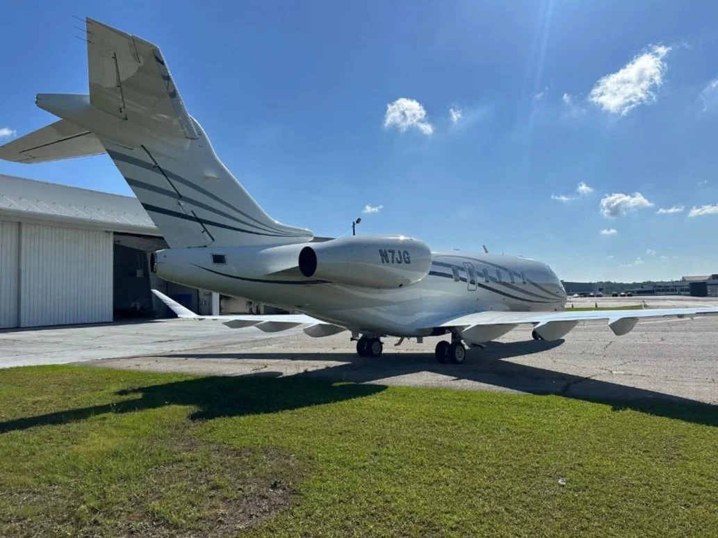 Airplane+Brochure+%2818%29.jpg