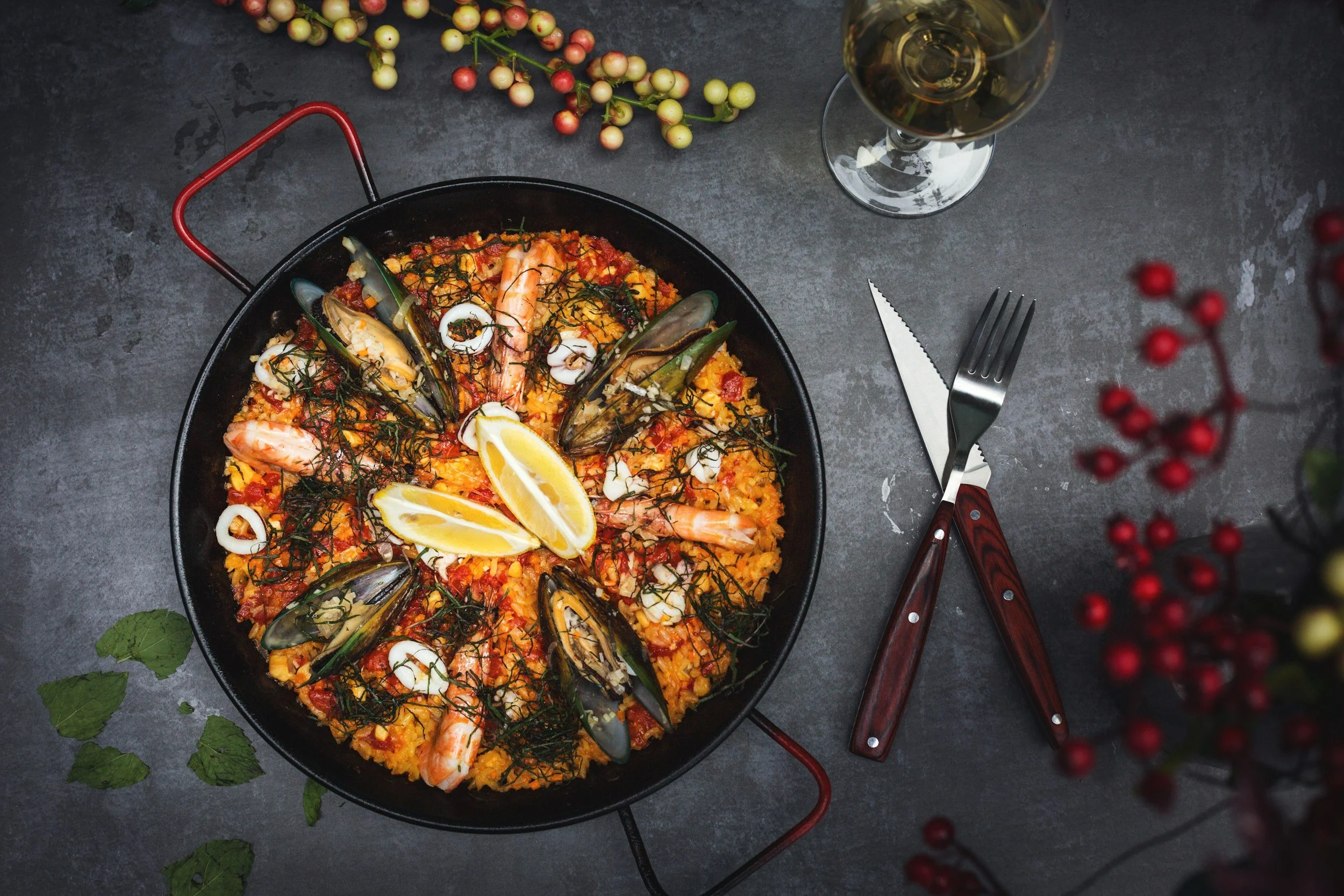 Paella night at Apéro Hour
