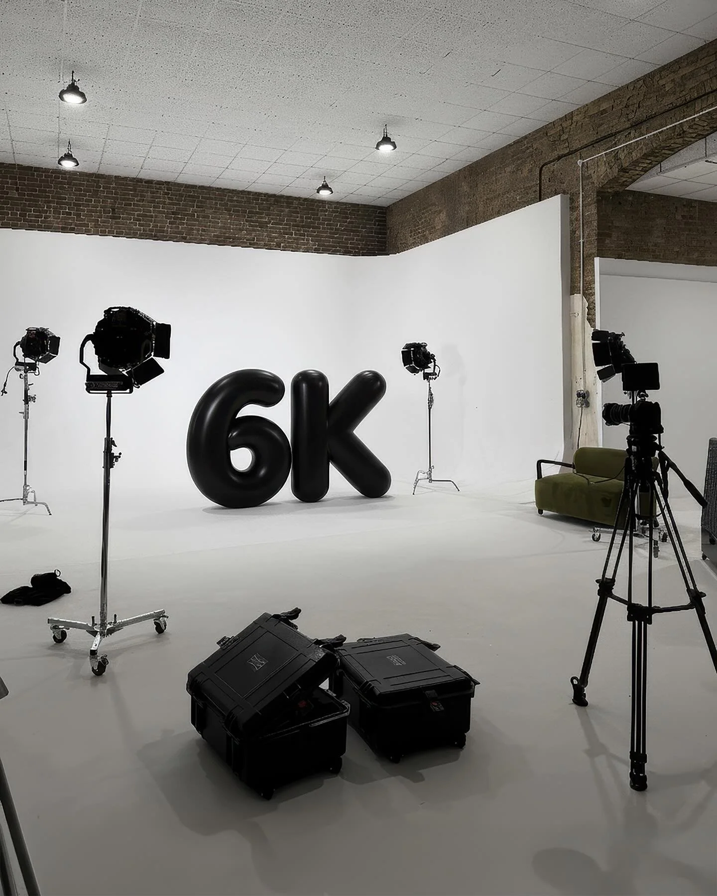Thank you for 6K, stayed tuned for all our new exciting projects as we head into 2026 with 6,000 of you! 📸

#studio #photoshoot #6k #contentstudio