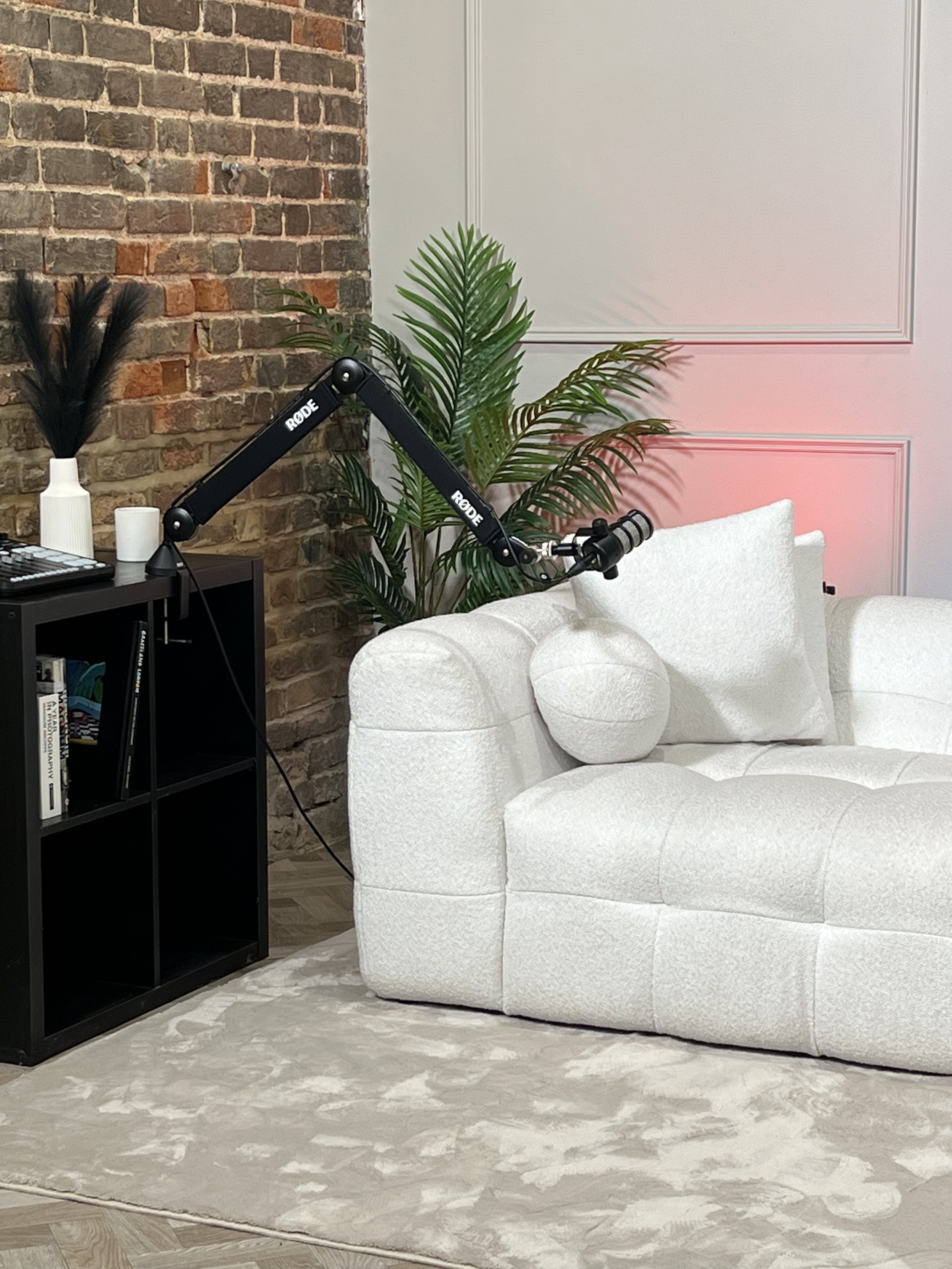 1 Hour Video & Audio