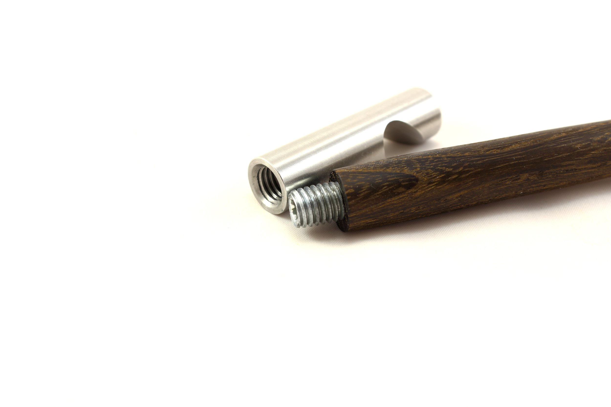 Flaschenöffner aus Räucherrobinie