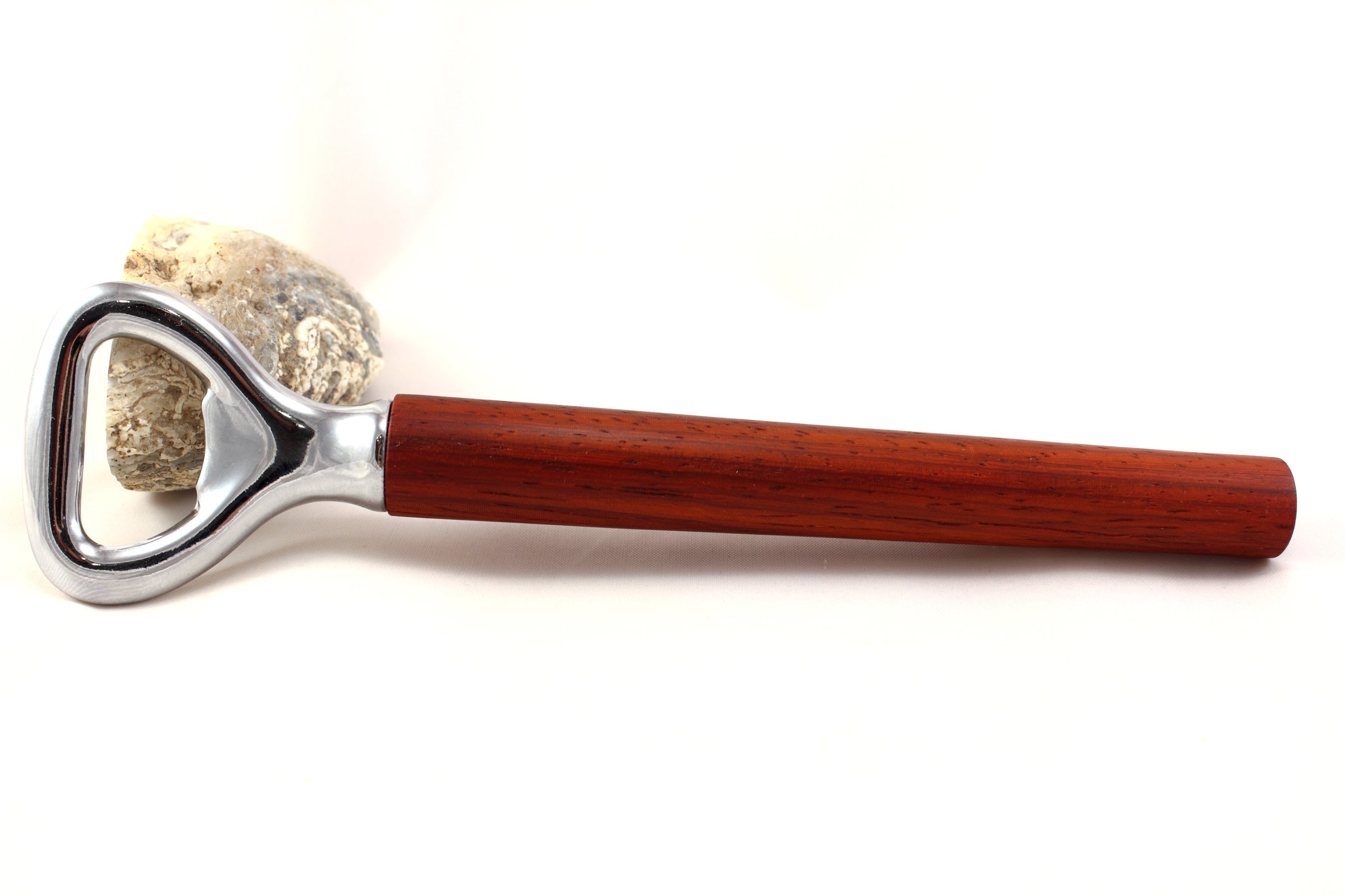 Flaschenöffner aus Padouk