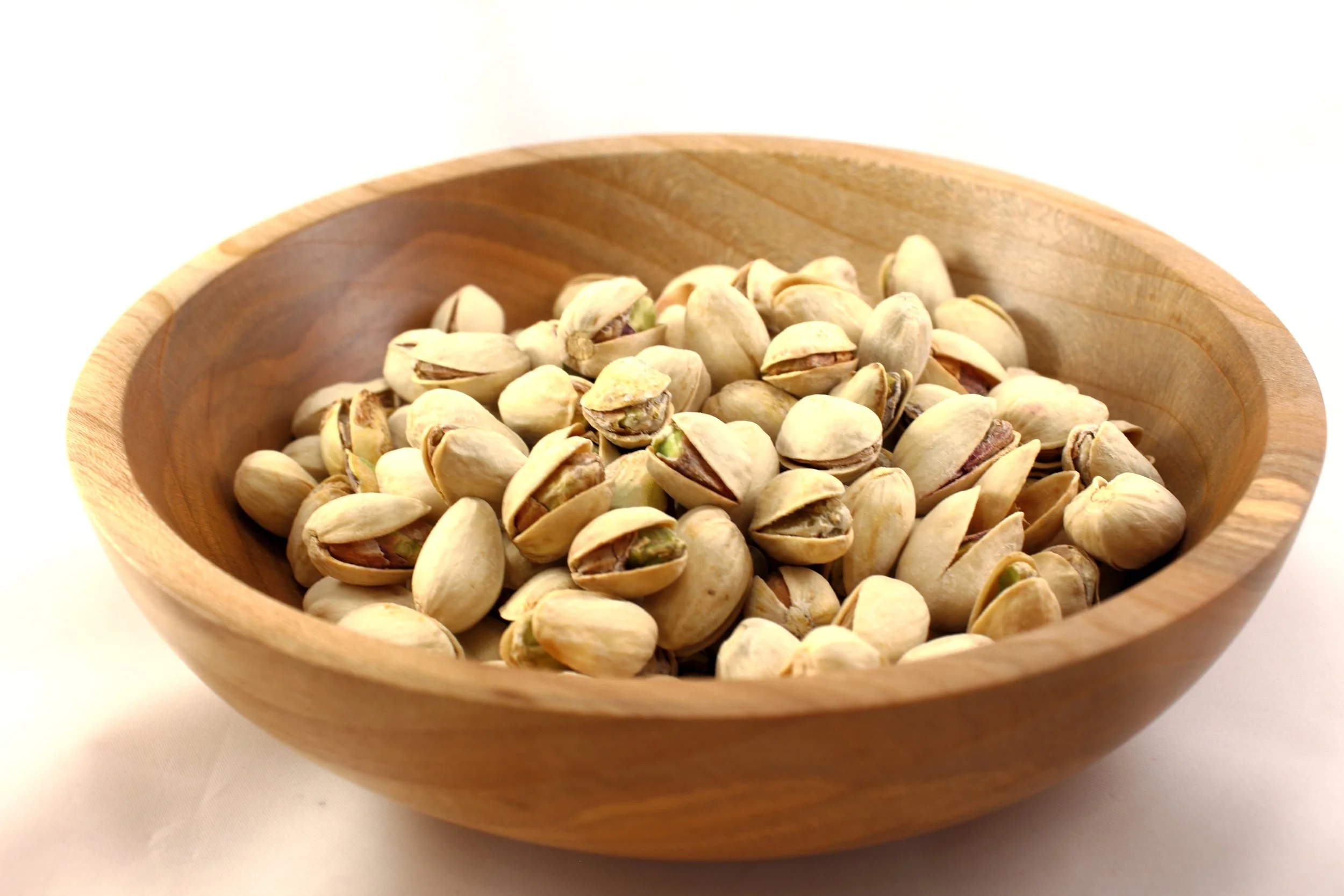 Schale aus Kirschholz