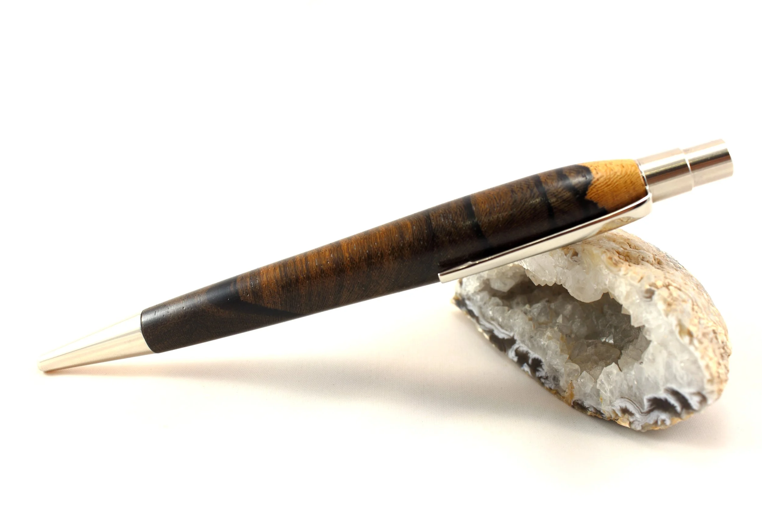 Veilchenholz, Hirnholz