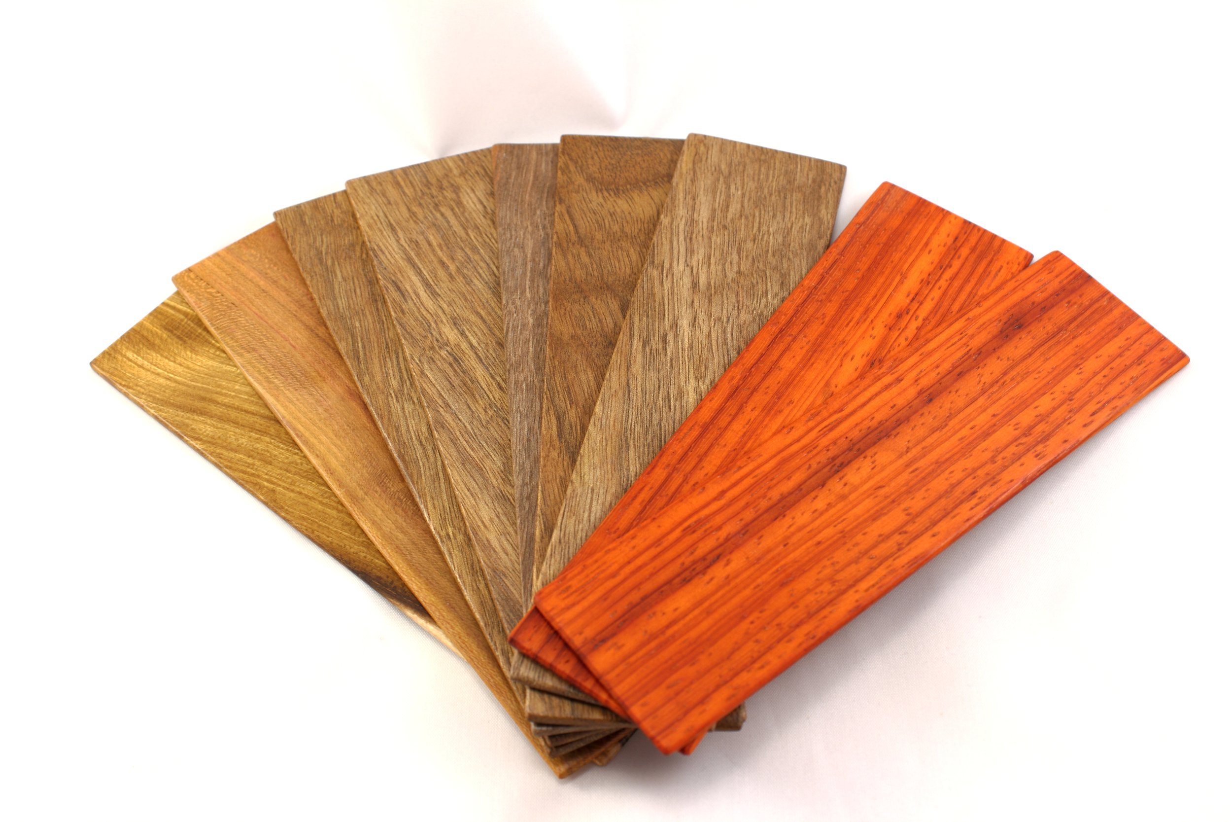 Lesezeichen aus Goldregen,Nussbaum und Padouk