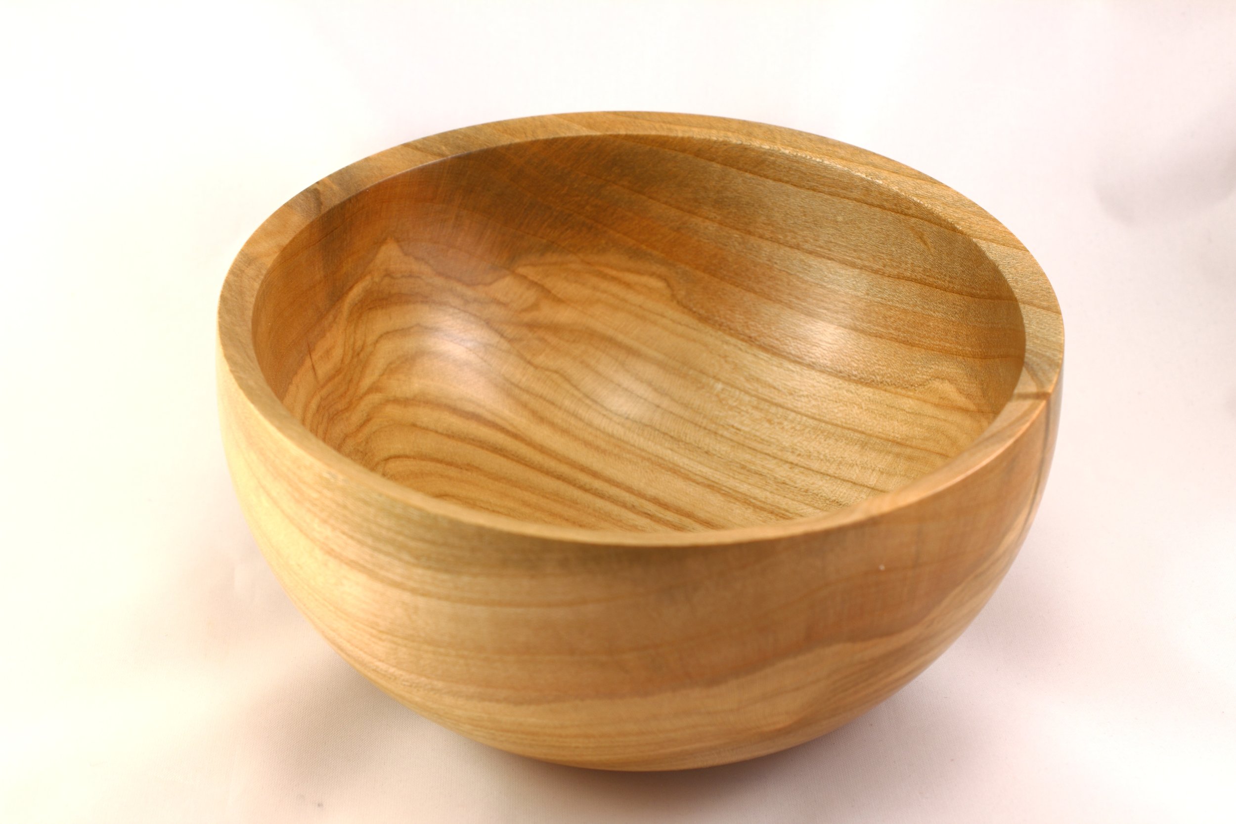 Schale aus Kirschbaumholz